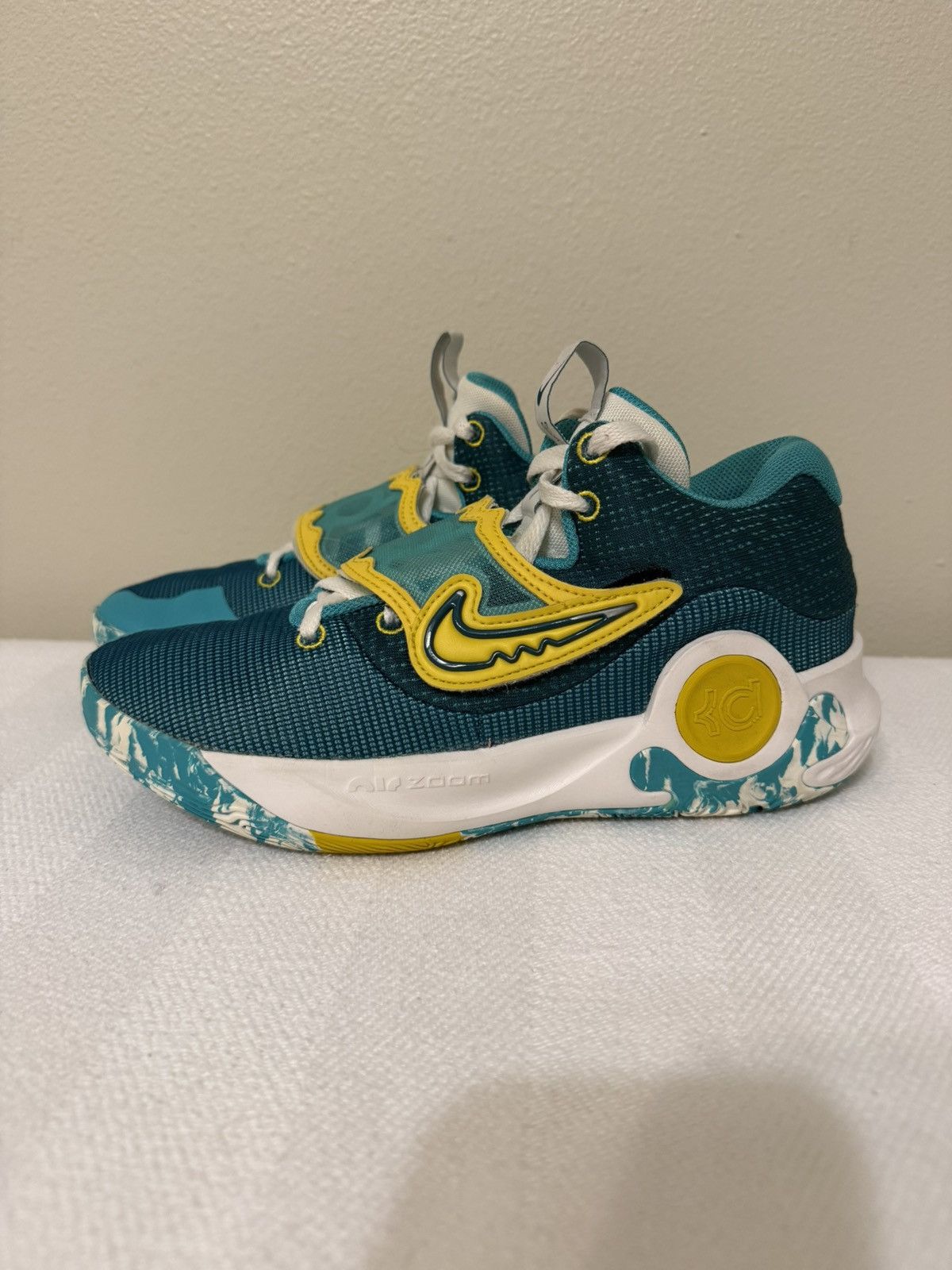 Nike Nike KD Trey 5x clear jade sulphur mens size 7 Size US 7 / EU 40 - 2 Thumbnail