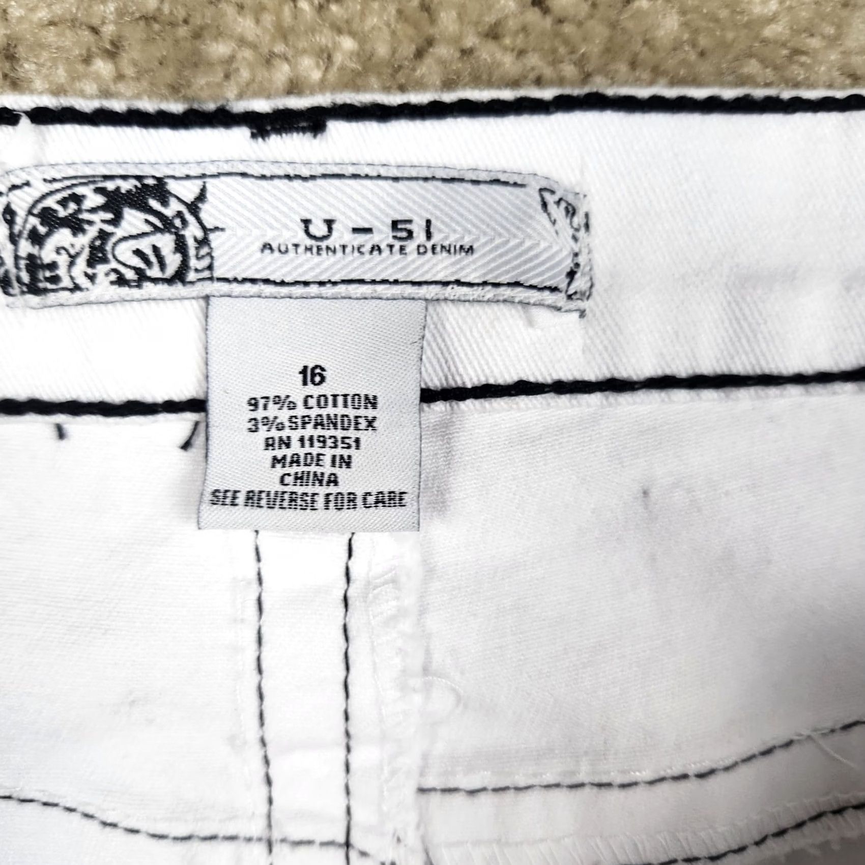 Denime U-51 Denim Jeans White Deluxe Size 16 Thick Stitch Black Belt Loops Zip Accents Button Logo Regular Fit Womens Size 38" / US 16 / IT 52 - 4 Thumbnail