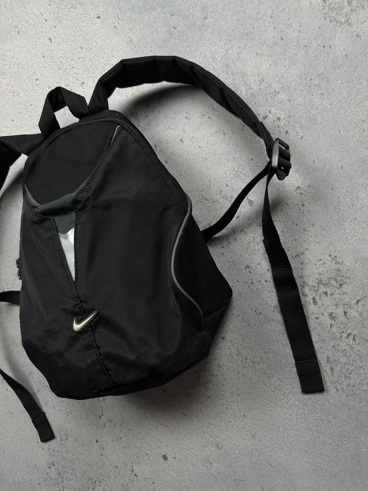 Nike Nike Vintage Mini Backpack Bubble Bag Black 1990s Swoosh Size ONE SIZE - 5 Thumbnail