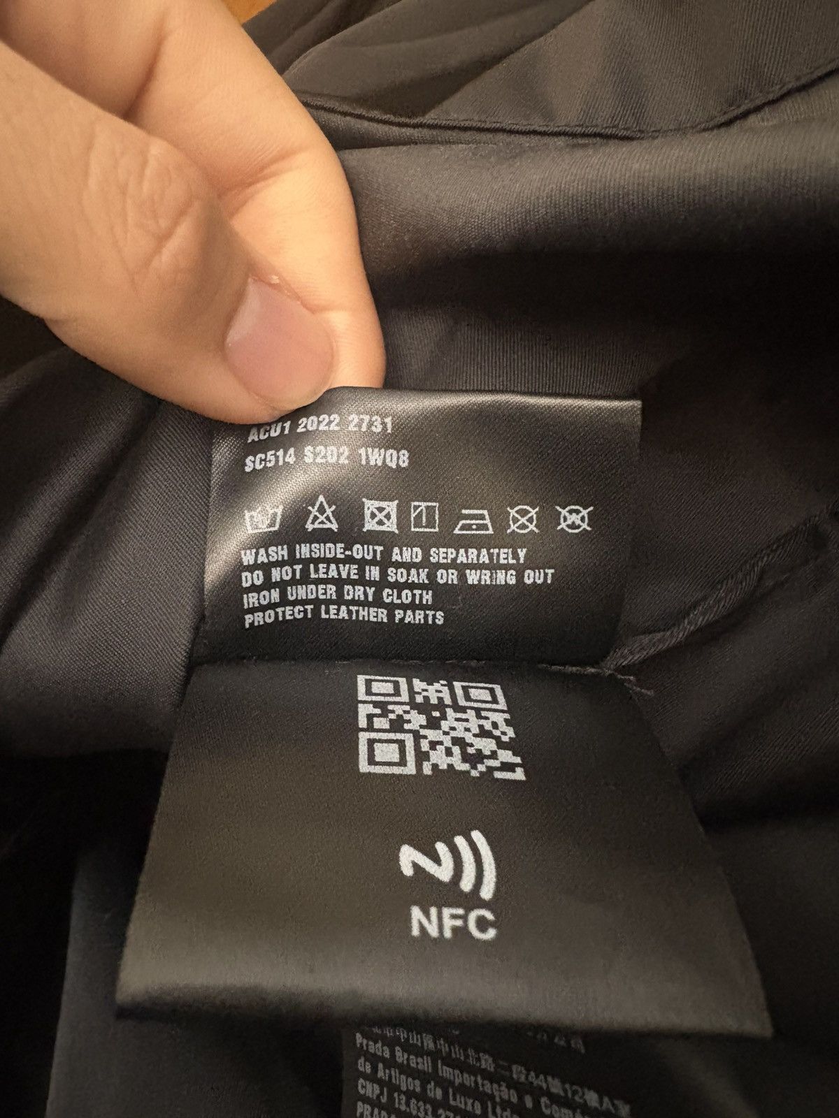 Prada Prada re-nylon shirt Size US S / EU 44-46 / 1 - 7 Thumbnail