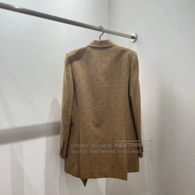 Fendi Fendi Fully printed logo wool blazer Size XS / US 0-2 / IT 36-38 - 2 Thumbnail