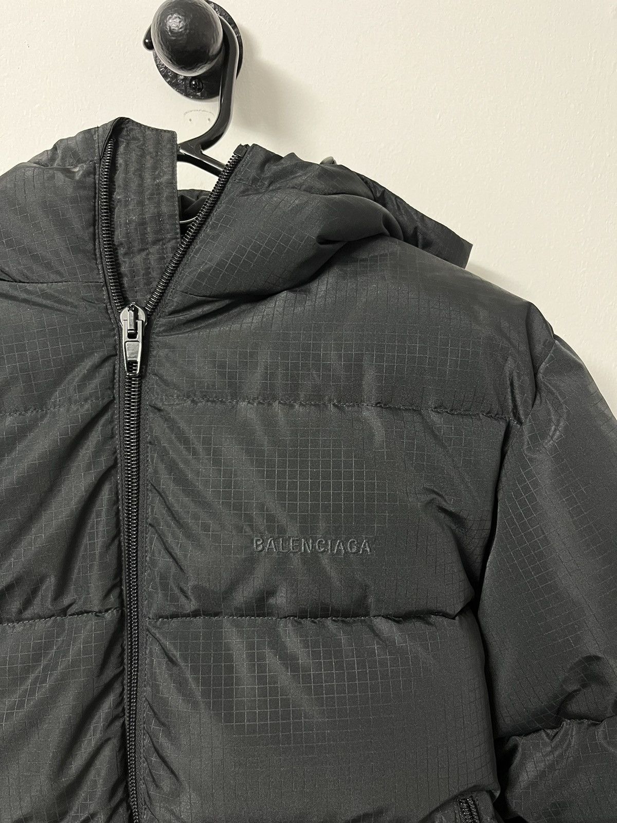 Balenciaga Balenciaga Cropped Fit Ripstop Puffer Jacket Size US S / EU 44-46 / 1 - 2 Thumbnail