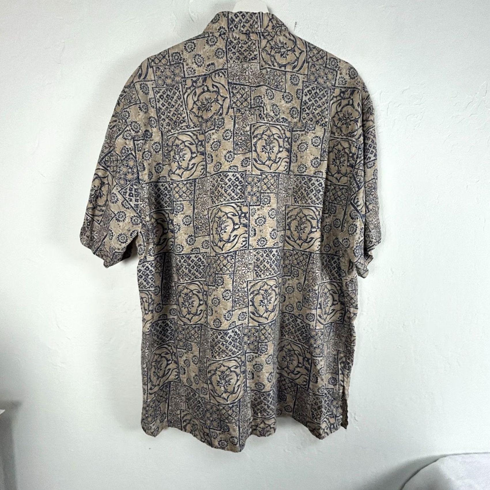 Eddie Bauer Eddie Bauer Button-Up Shirt Short Sleeve Floral Linen Hawaiian Large Mens Blue 52in Chest Size US L / EU 52-54 / 3 - 3 Thumbnail