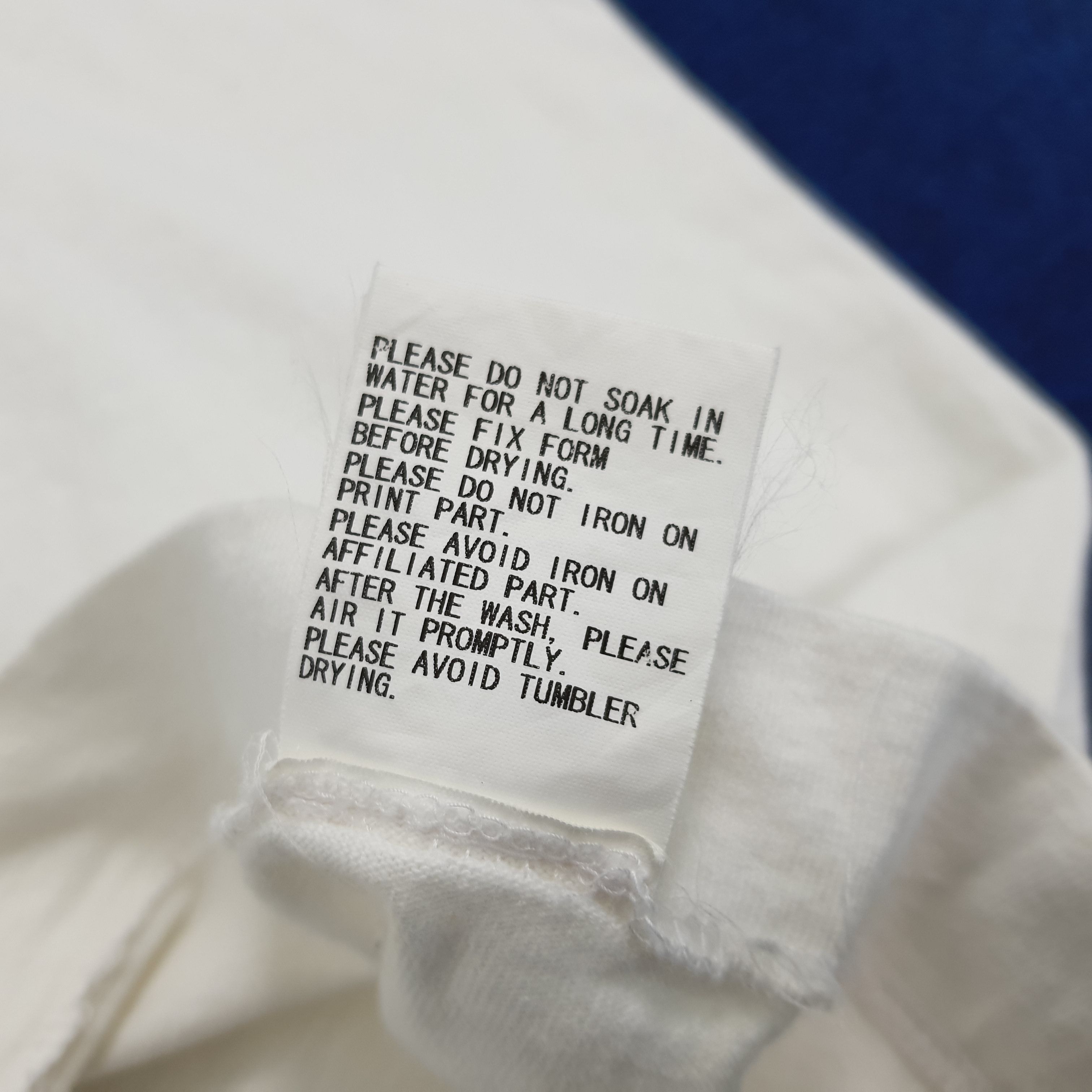 Kaws × Vintage Vintage KAWS x Baby Milo x Bape Japanese Brand Tshirt Size US L / EU 52-54 / 3 - 12 Thumbnail