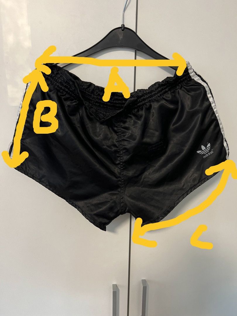 Adidas ADIDAS VINTAGE SHORTS MADE IN WEST GERMANY Short Size US 34 / EU 50 - 2 Thumbnail