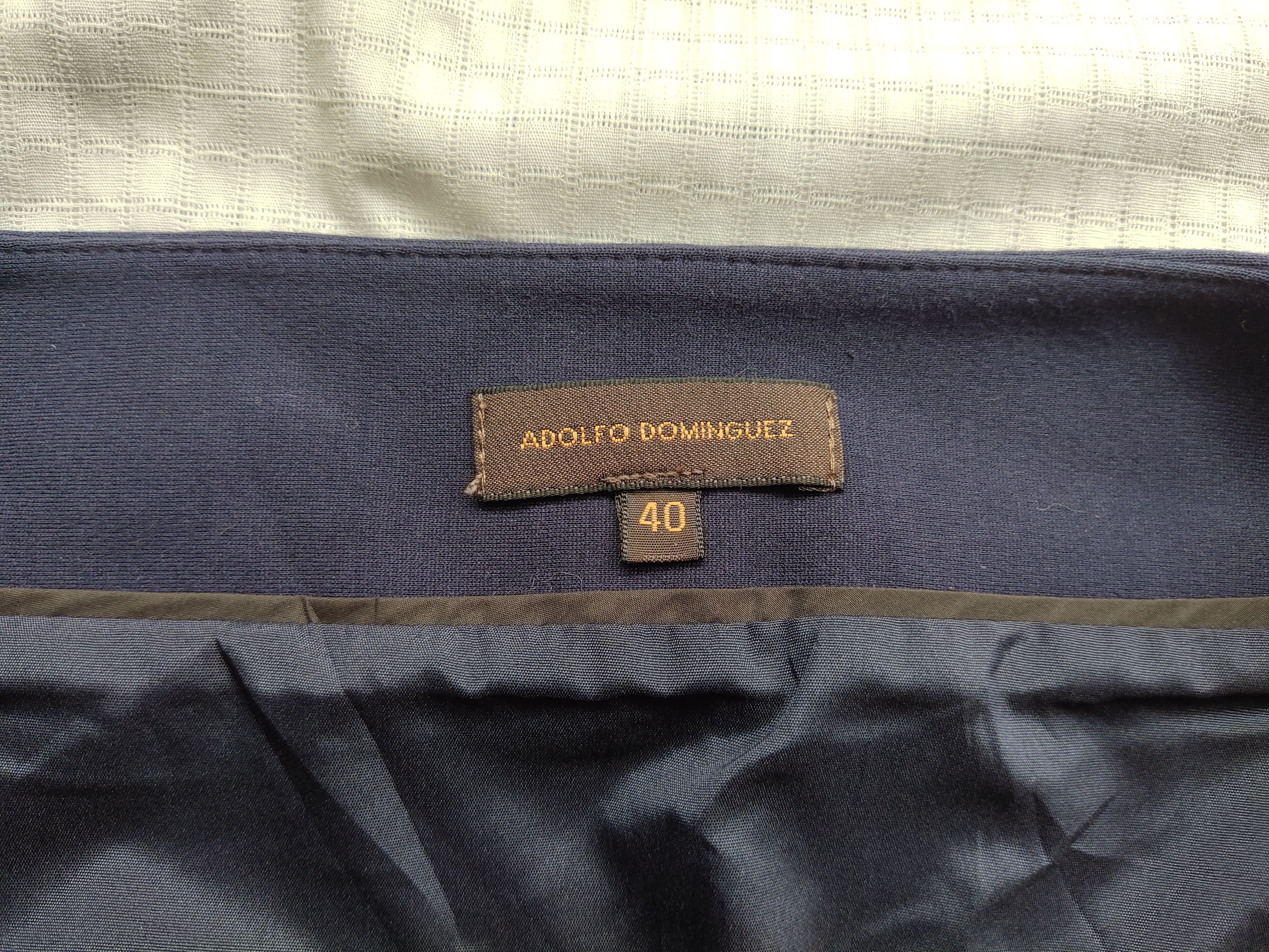 Adolfo Dominguez (SK71) Adolfo Dominguez Navy Blue Front Zip Skirt Sz 6 / 40 Size 28" / US 6 / IT 42 - 2 Thumbnail