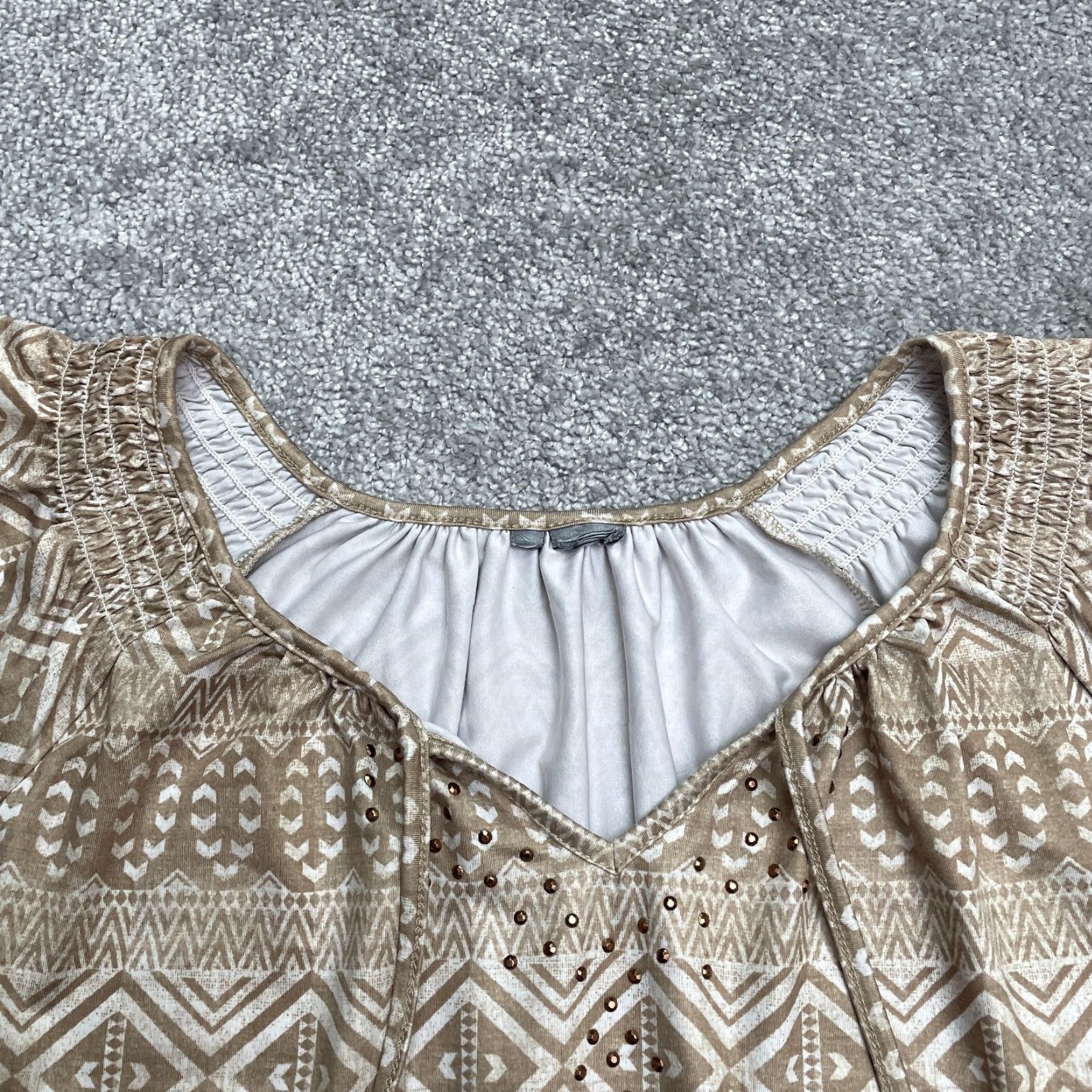 Vintage Unbranded Aztec Tunic Blouse Womens Small Brown White Geometric Short Sleeve Top Size S / US 4 / IT 40 - 3 Thumbnail