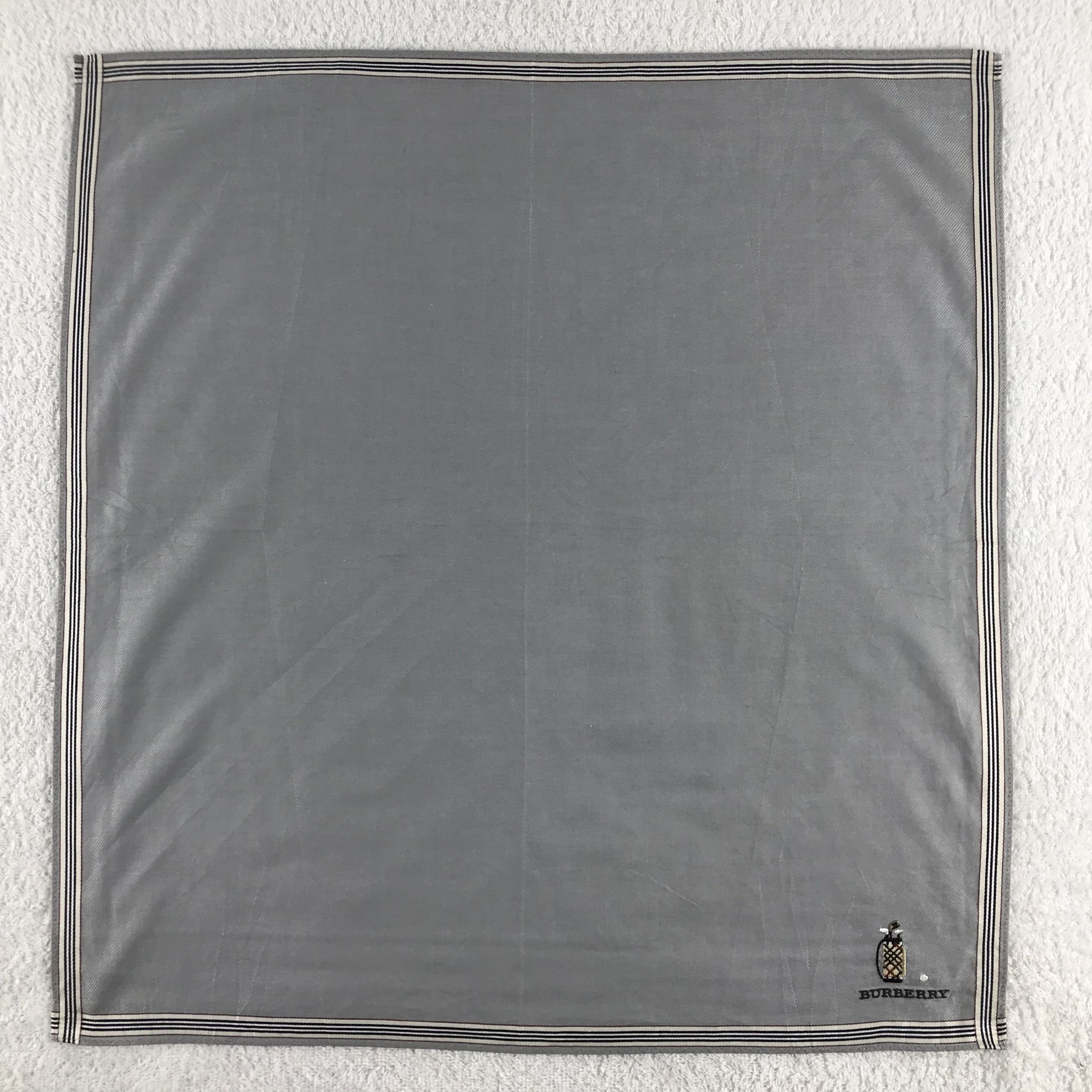 Burberry × Vintage Burberry Bandana / Handkerchief / Neckerchief - S058 Size ONE SIZE - 1 Thumbnail