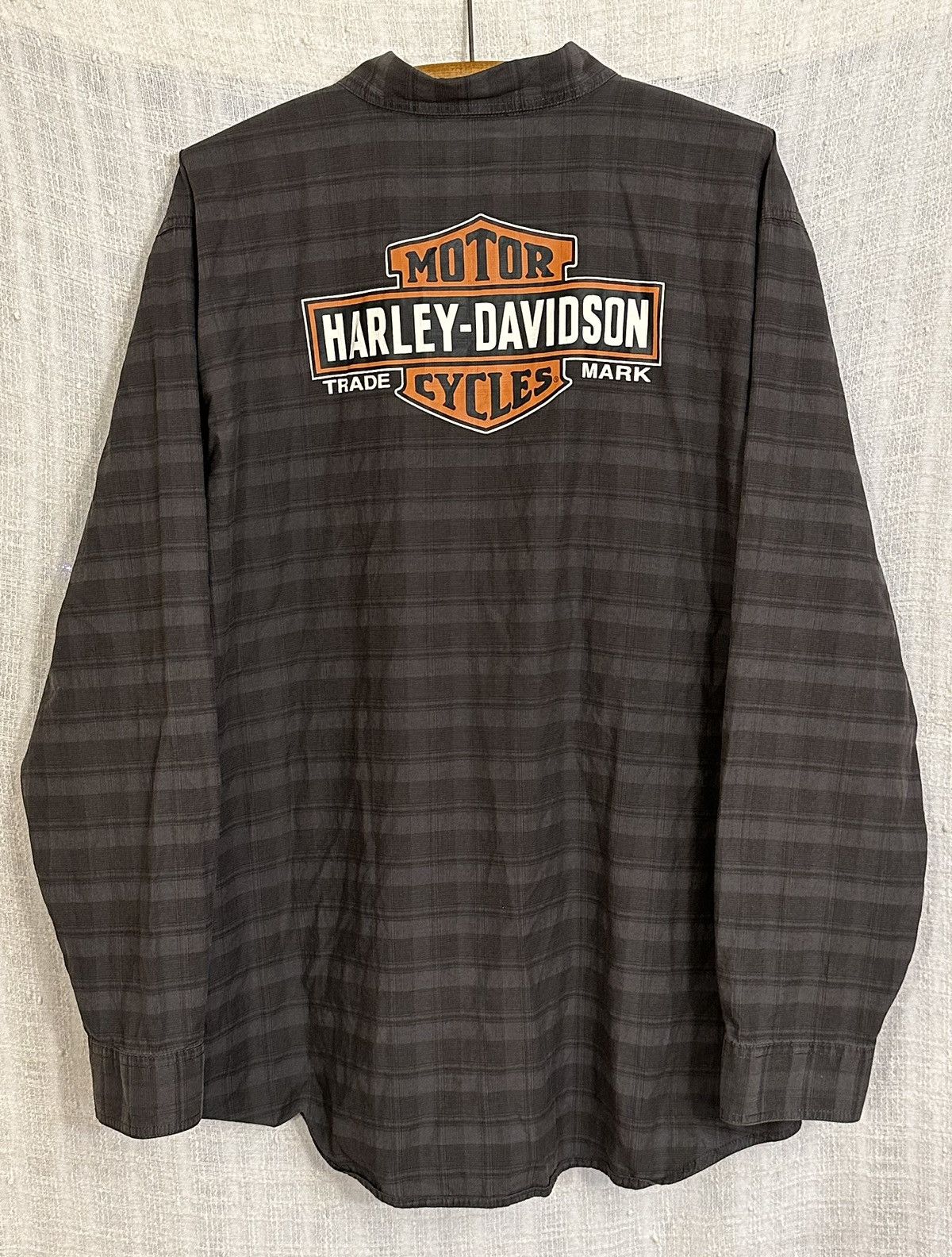 Harley Davidson Harley Davidson Black & Gray Plaid Large Logo Oxford ...