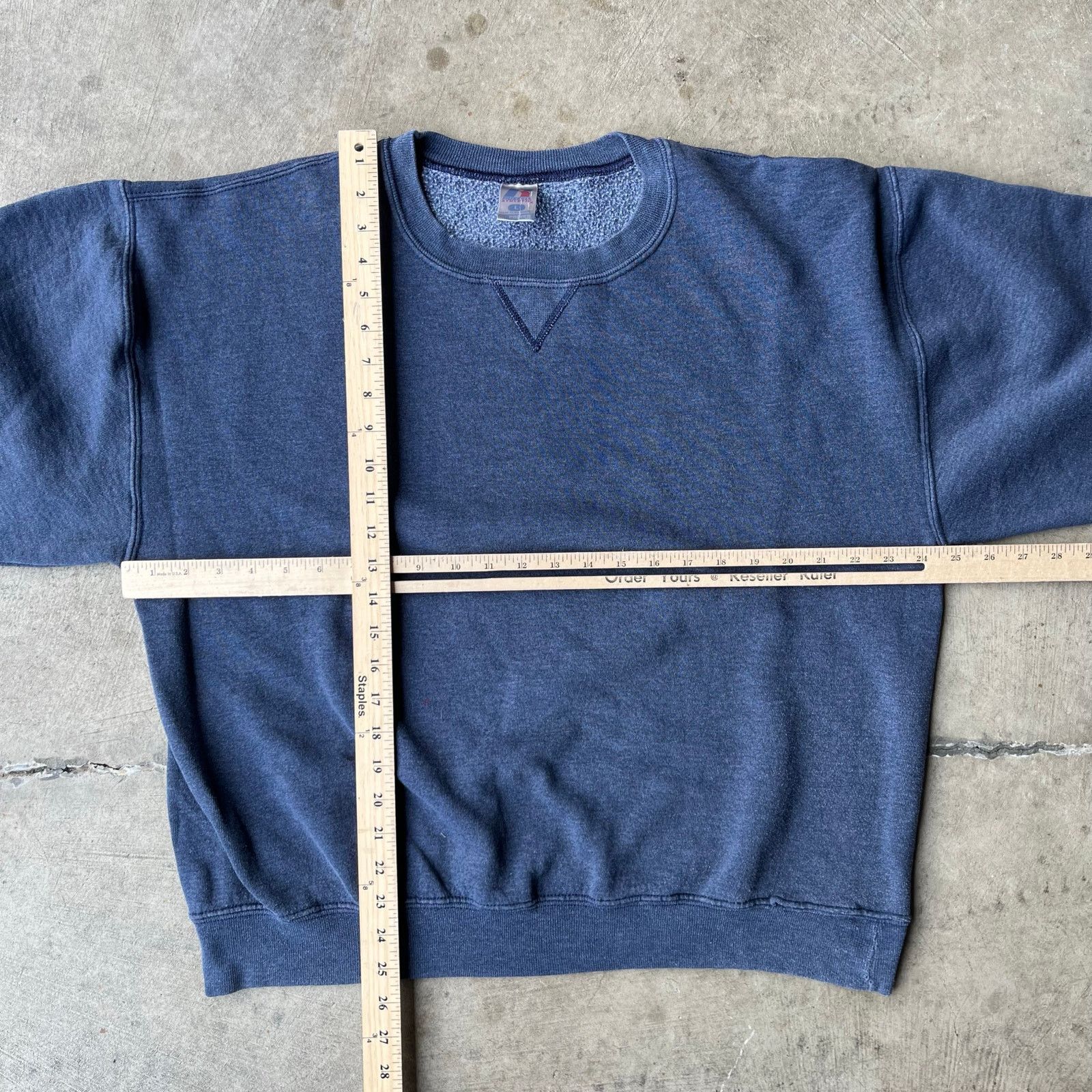 Vintage VINTAGE RUSSELL ATHLETIC GRAY SWEATSHIRT CREWNECK LARGE Size US L / EU 52-54 / 3 - 6 Thumbnail