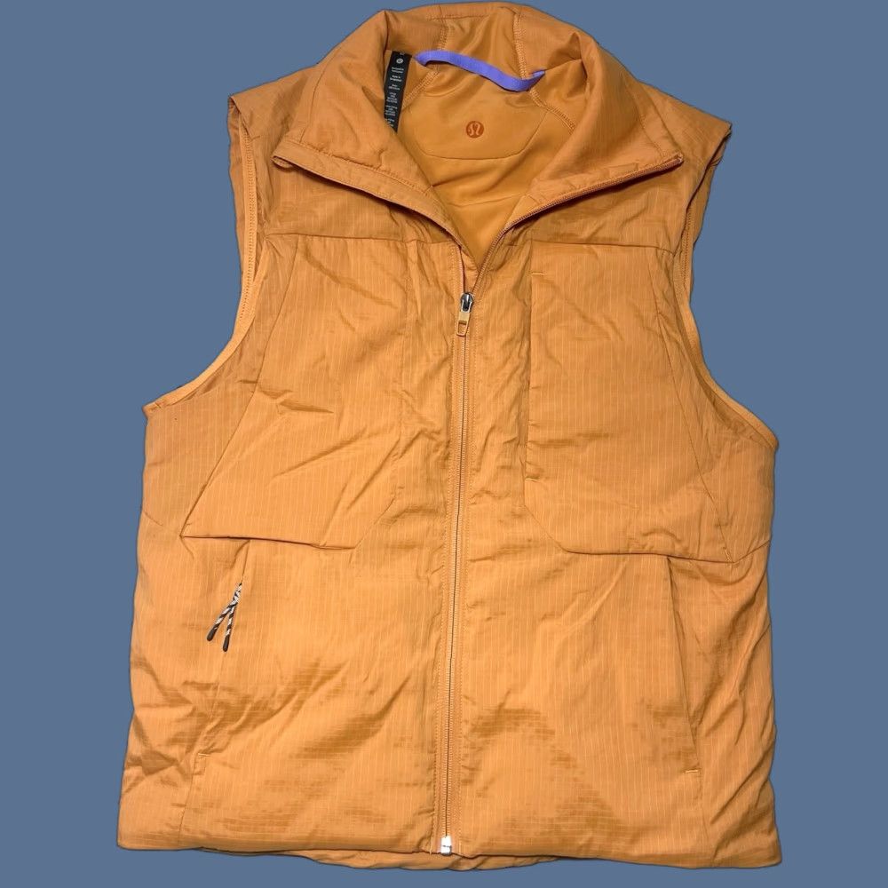 Lululemon Lululemon Insulated Vest Men XS Orange Hiking Practical Outdoor Size XS Vest Insulated Size US XS / EU 42 / 0 - 1 Thumbnail