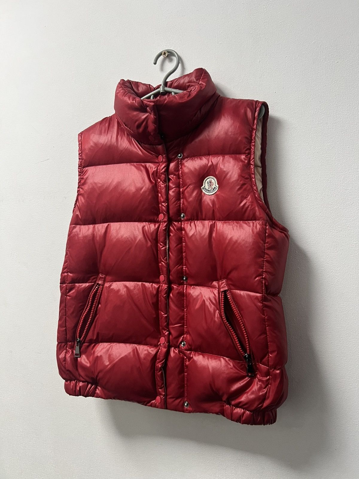 Moncler Moncler Red Puffer Vest Size XS / US 0-2 / IT 36-38 - 1 Thumbnail