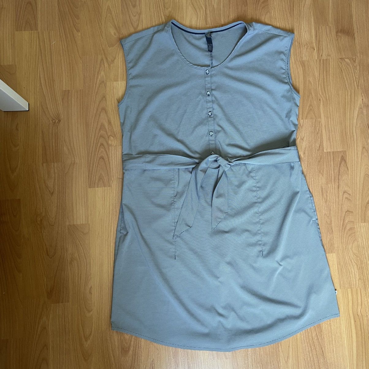 Mountain Hardwear Mountain Hardwear Women’s Striped Gorpcore Dress Size XL Size XL / US 12-14 / IT 48-50 - 2 Thumbnail