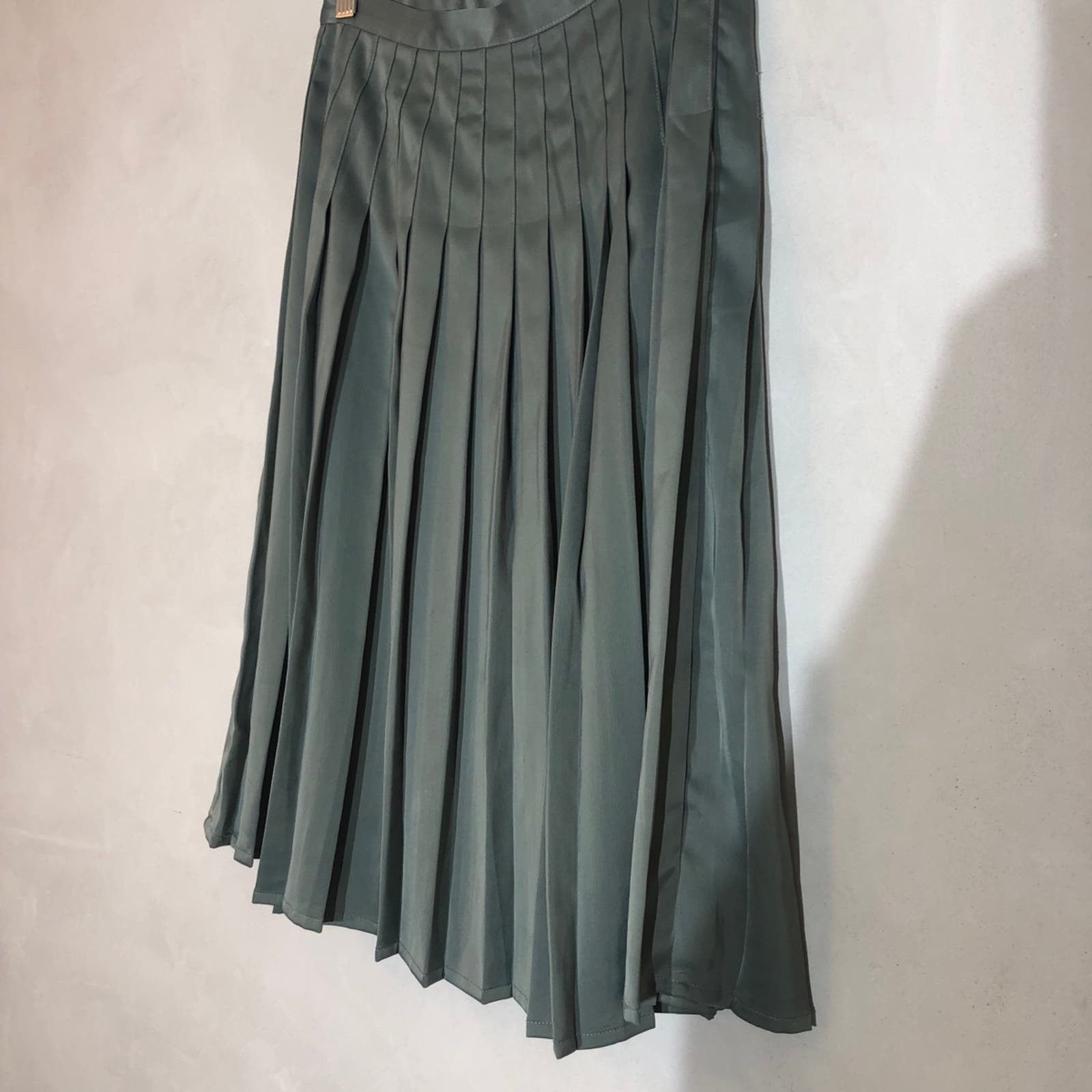 Other Blanc green pleated skirt with adjustable waist strap Size 34" / US 12 / IT 48 - 3 Thumbnail