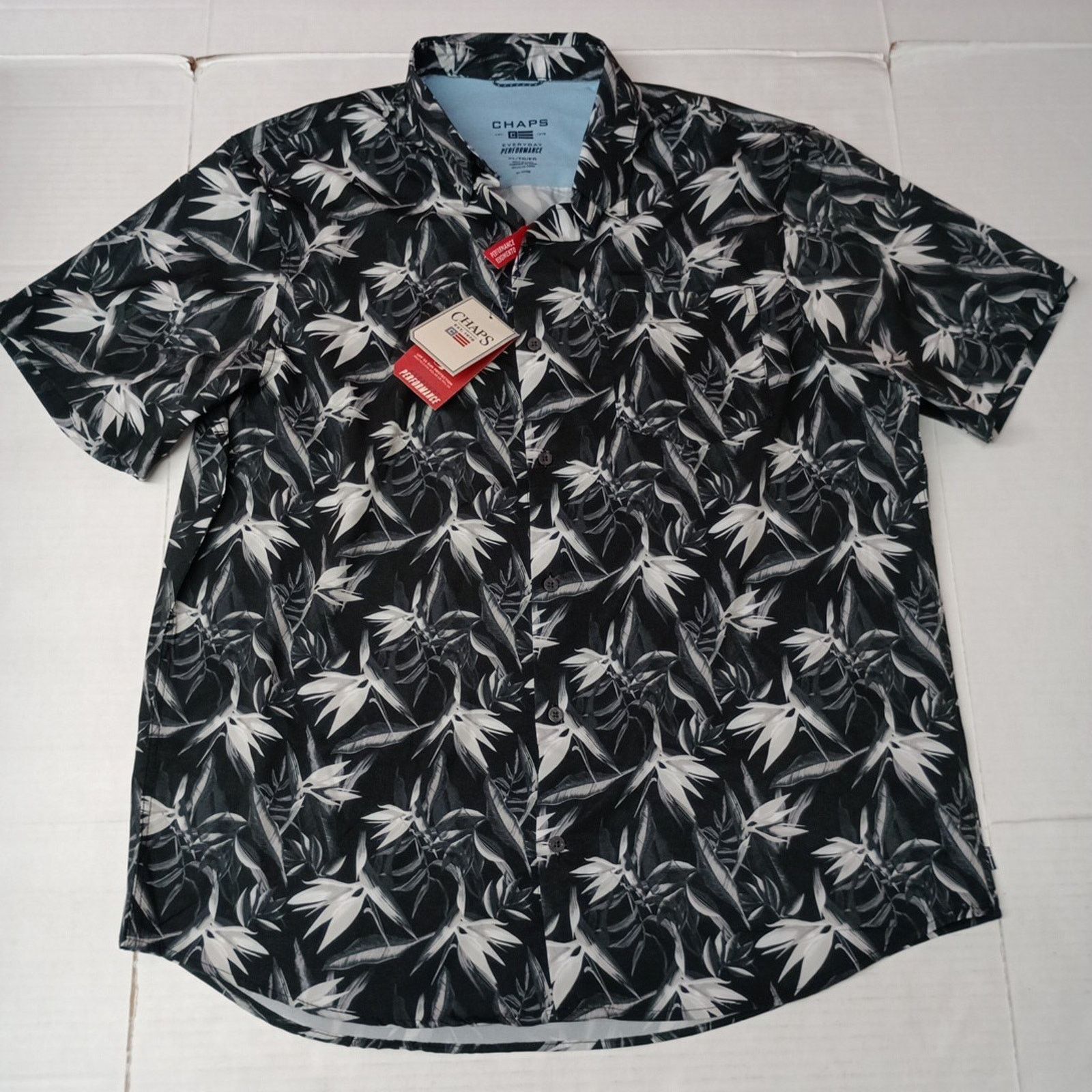 Chaps Chaps Everyday Performance Shirt Men's Size XL Black Floral Size US XL / EU 56 / 4 - 1 Thumbnail