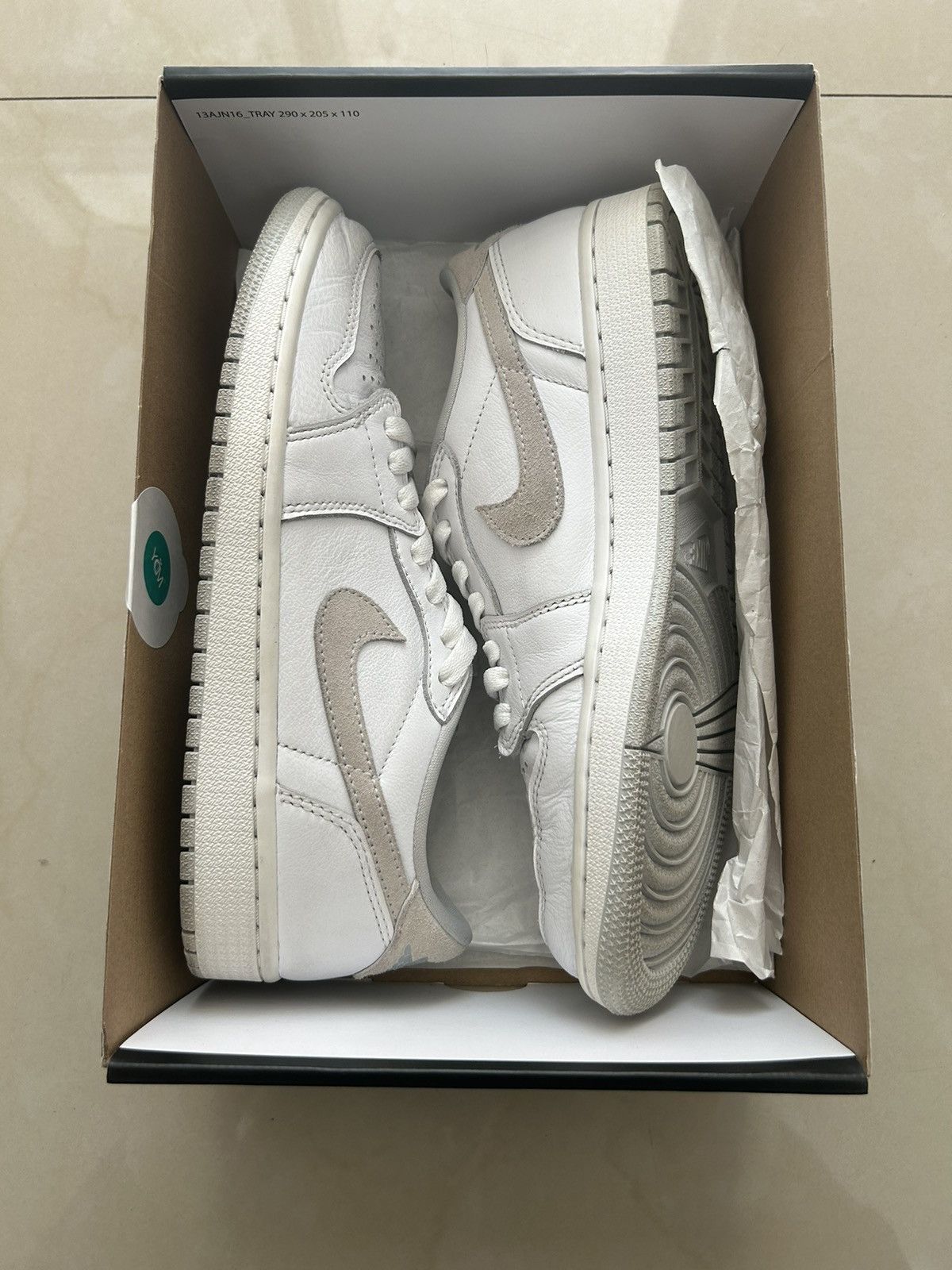 Jordan Brand × Nike Jordan 1 low neutral grey Size US 8.5 / EU 41-42 - 1 Thumbnail