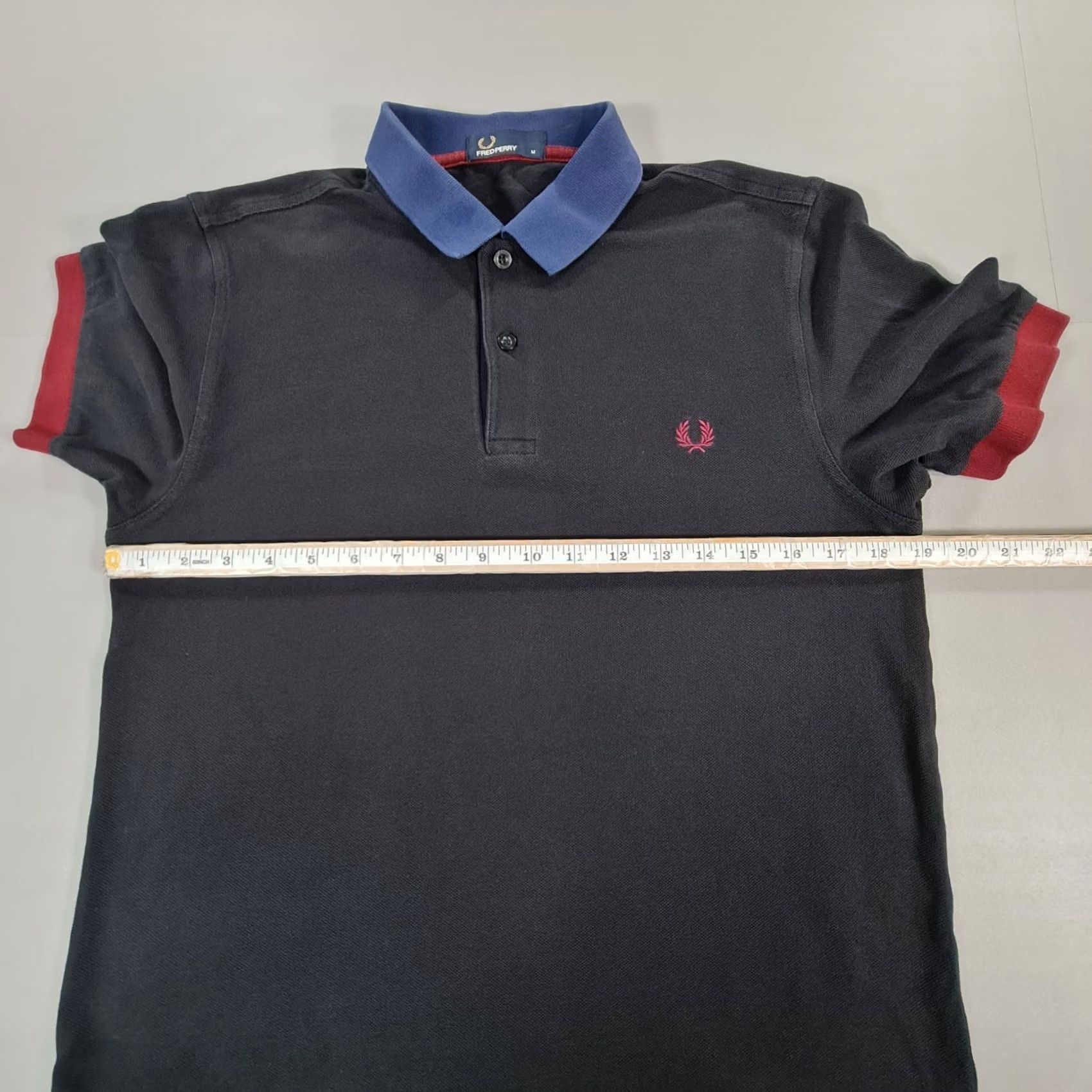 Fred Perry Fred Perry Polo Shirt Mens Black Medium Pique Cotton Short Sleeves M1567 Size US M / EU 48-50 / 2 - 6 Thumbnail
