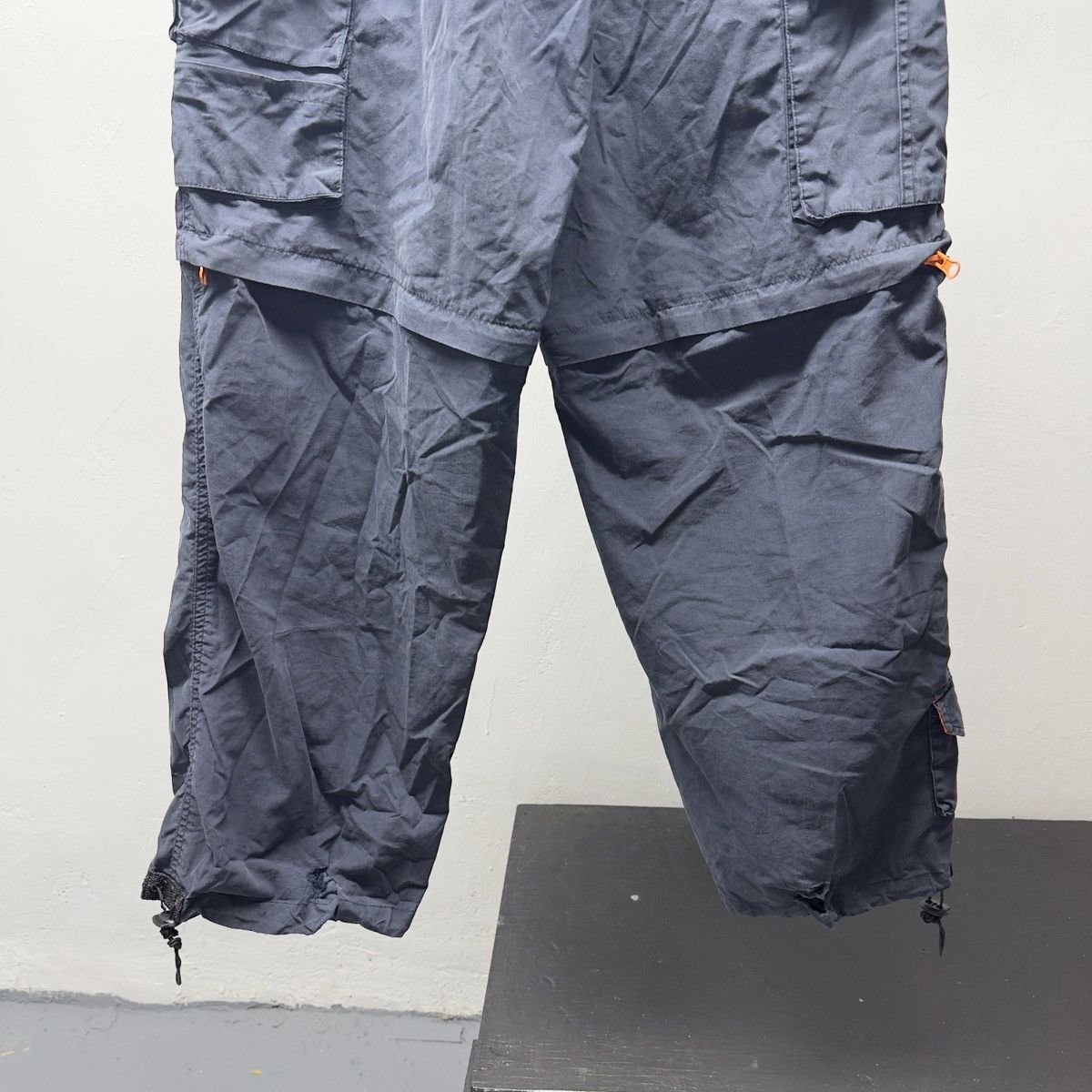 Abercrombie & Fitch Vintage Abercrombie & Fitch Paratrooper Nylon Cargo Pants Size US 29 - 12 Thumbnail