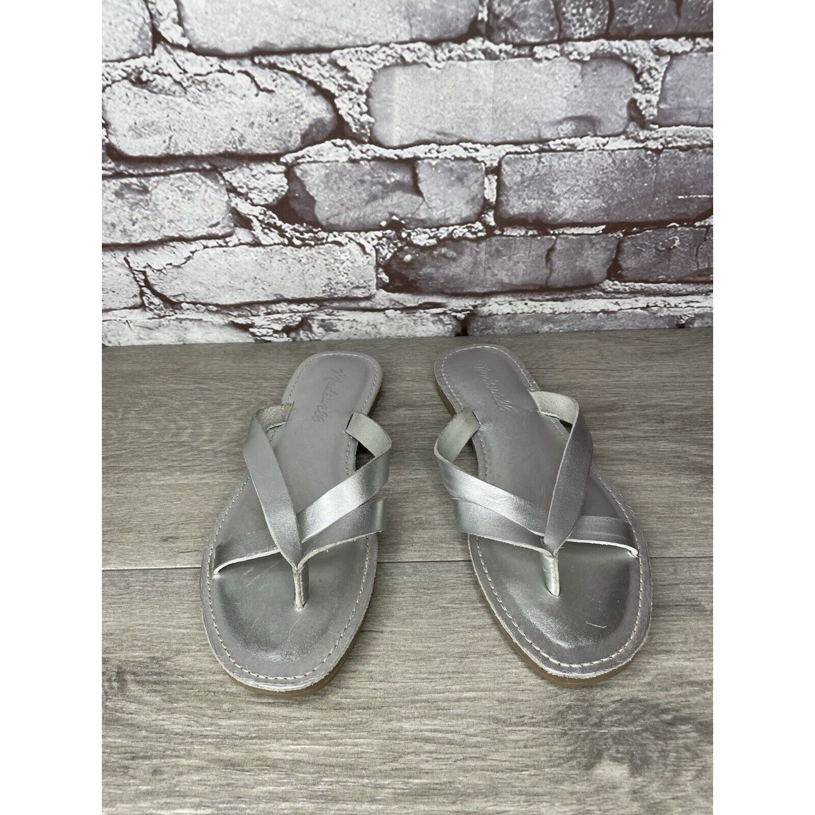 Madewell Madewell Boardwalk Silver Metallic Leather Thong Sandals Wom Size US 6.5 / IT 36.5 - 11 Thumbnail