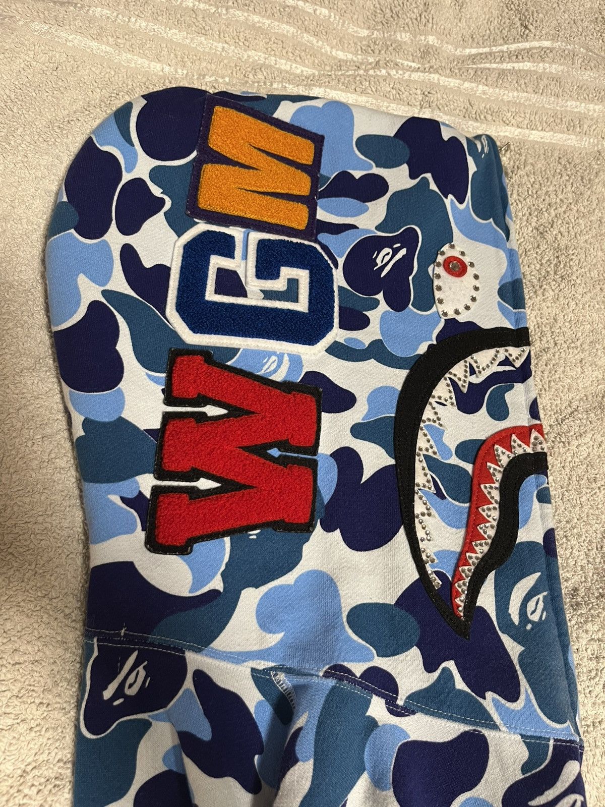 Bape ABC Camo Crystal Stone Shark Hoodie Size US M / EU 48-50 / 2 - 11 Thumbnail