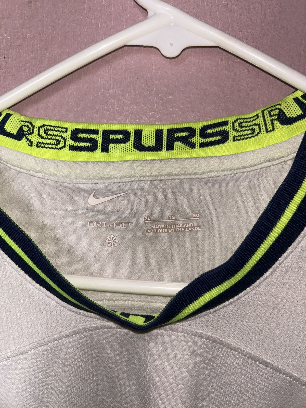 Nike Nike Tottenham 22/23 Home kit Size US XL / EU 56 / 4 - 3 Thumbnail