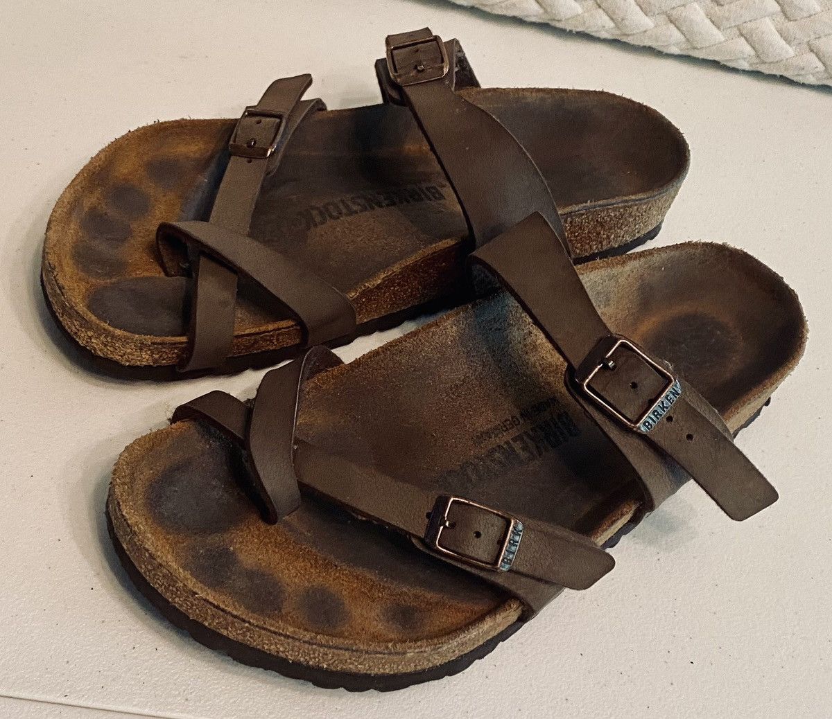 Birkenstock BIRKENSTOCK 🇩🇪 Women's Mayari Sandals Mocha Brown 39 8 US VGC Size US 8 / IT 38 - 4 Thumbnail