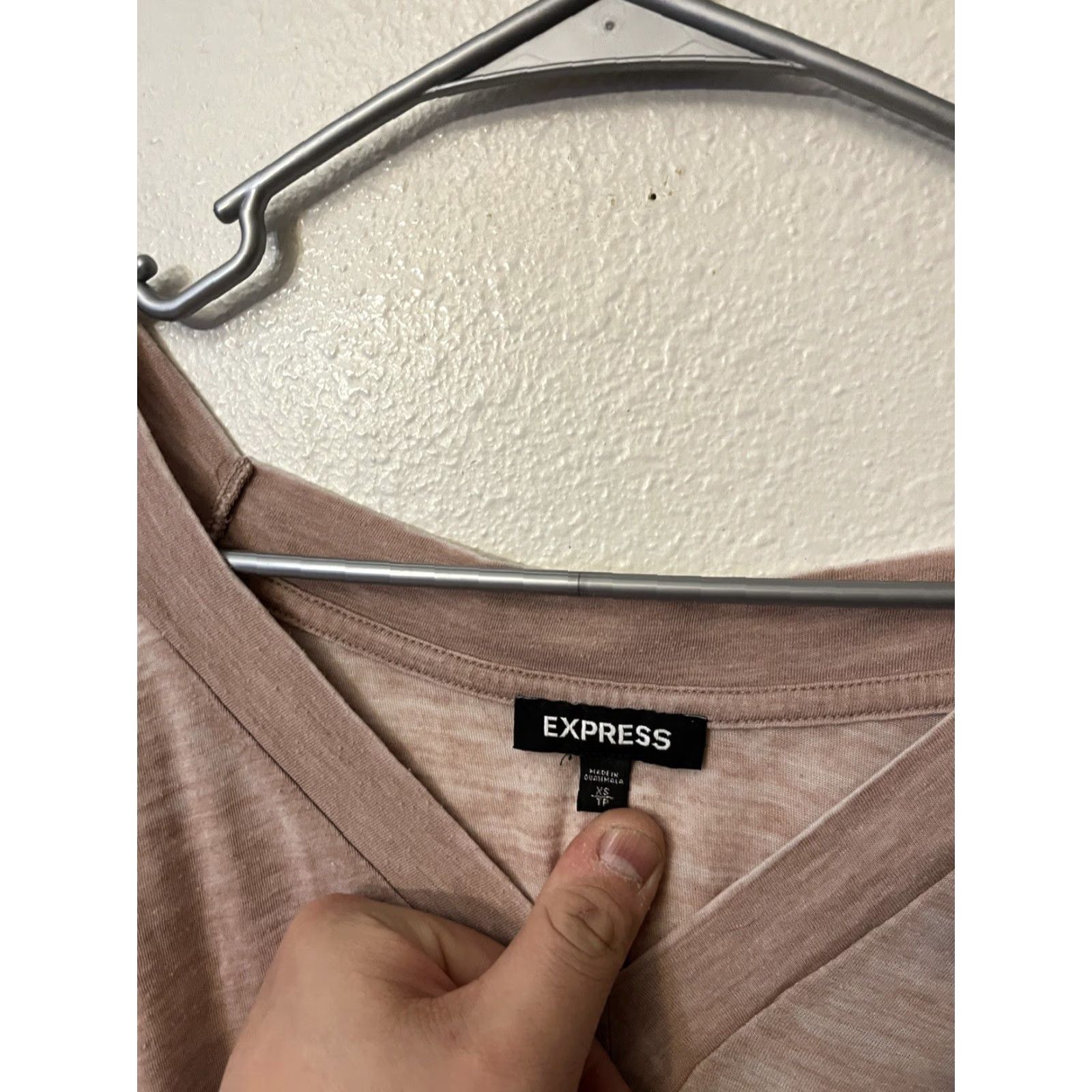 Express Express Blouse Womens Pink V-Neck Long Sleeve Cold Shoulder XS Size XS / US 0-2 / IT 36-38 - 3 Thumbnail