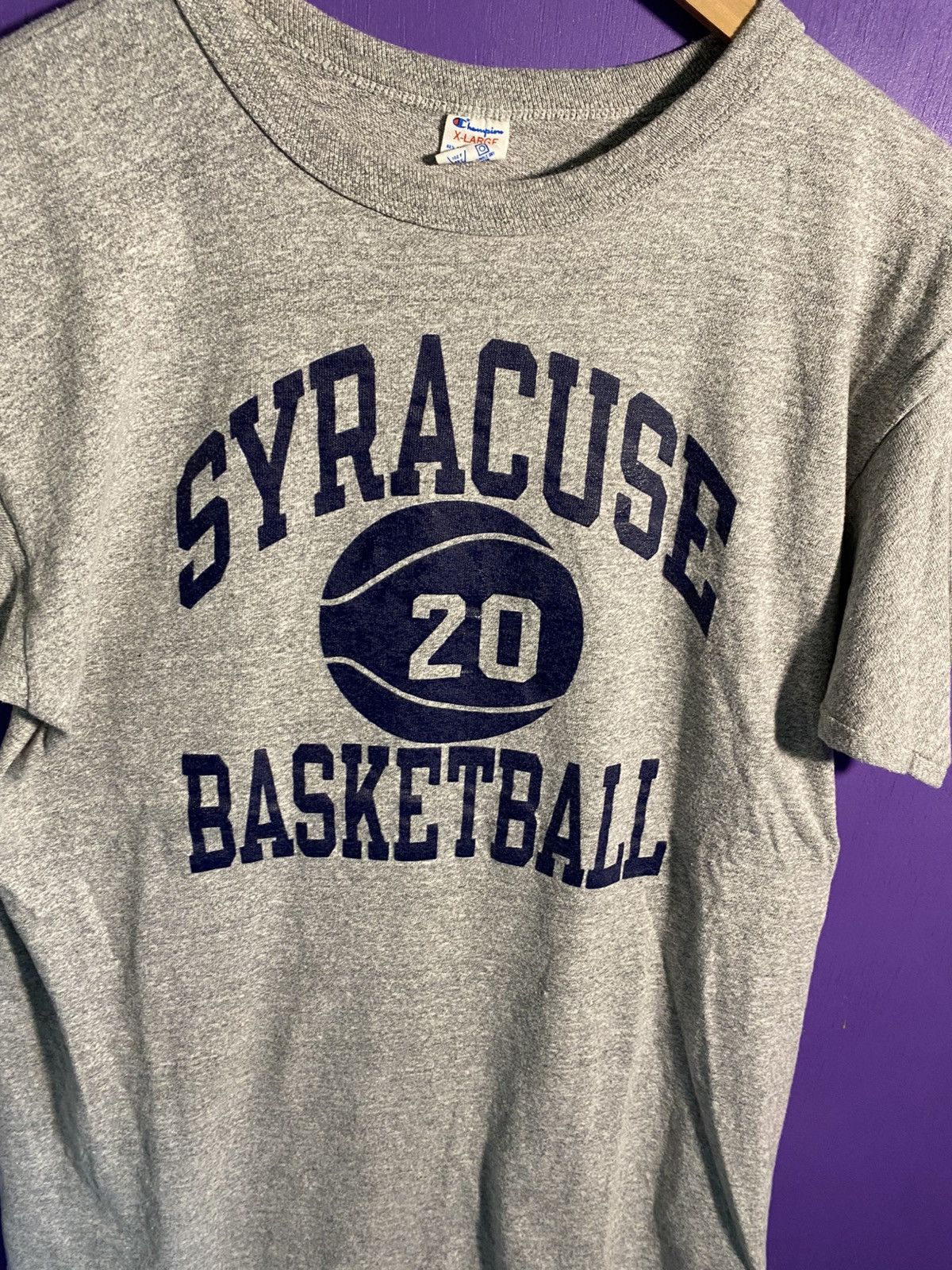 Champion Vintage 80s Champion Syracuse basketball t-shirt Size US L / EU 52-54 / 3 - 3 Thumbnail