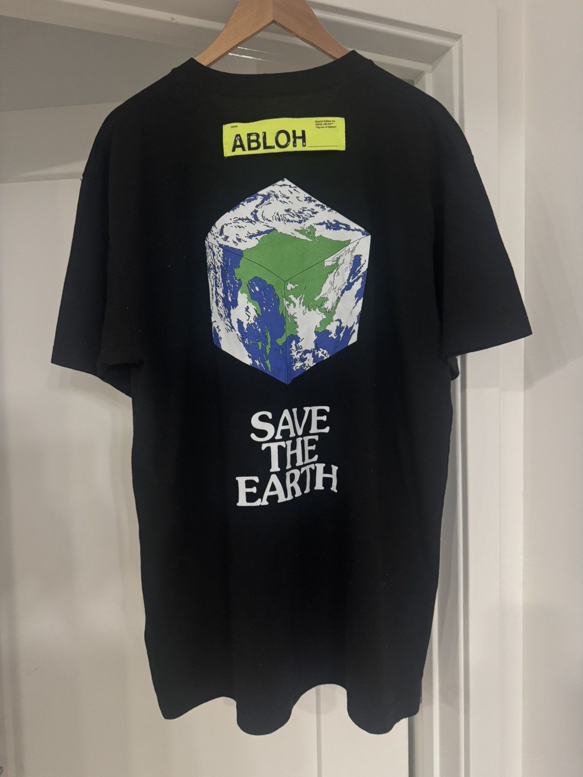 Virgil Abloh Virgil Abloh Think Outside The Box 2020 T-shirt XL Size US XL / EU 56 / 4 - 2 Thumbnail