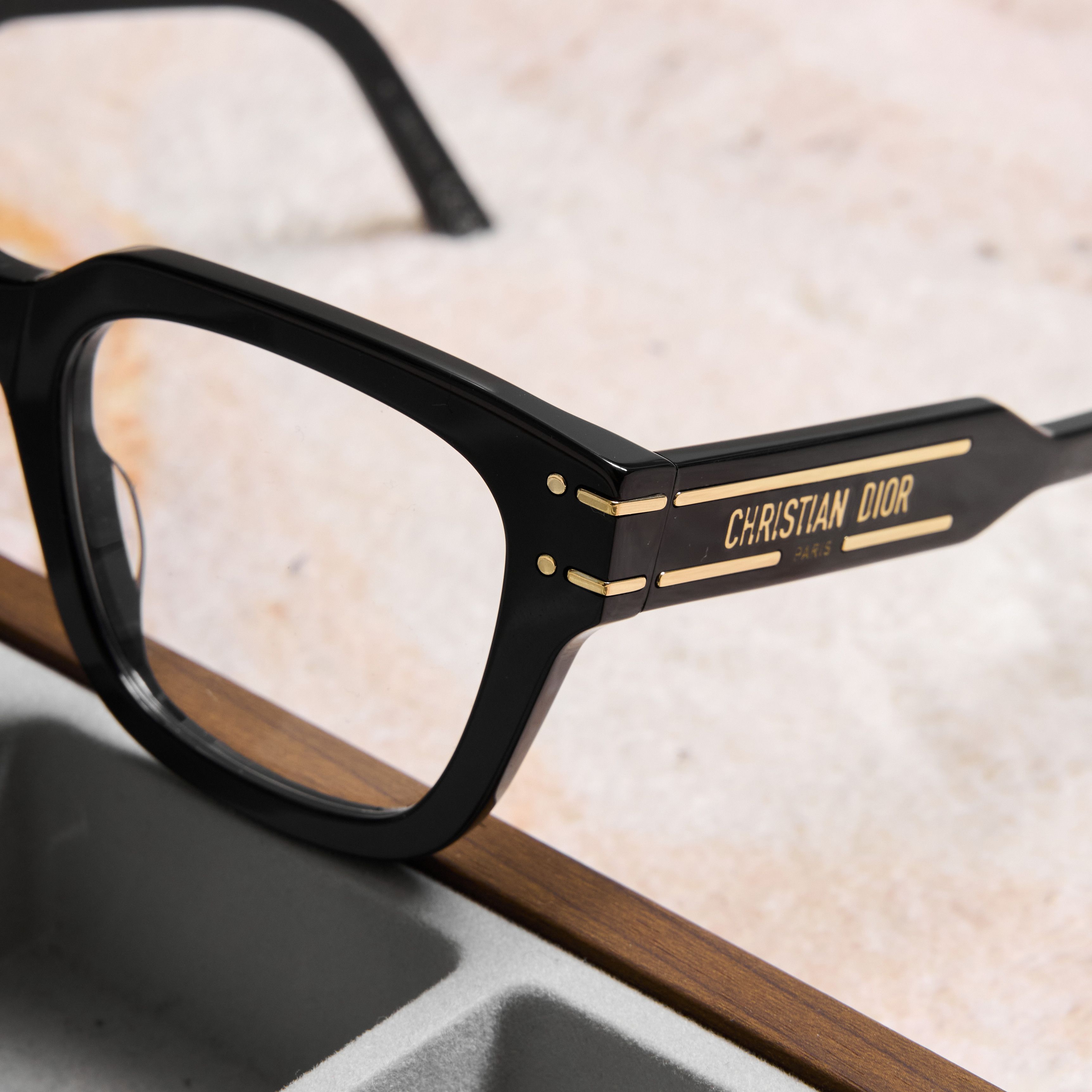 Dior DIOR DIORSIGNATUREO S5I 1000 Sunglasses Size ONE SIZE - 3 Thumbnail