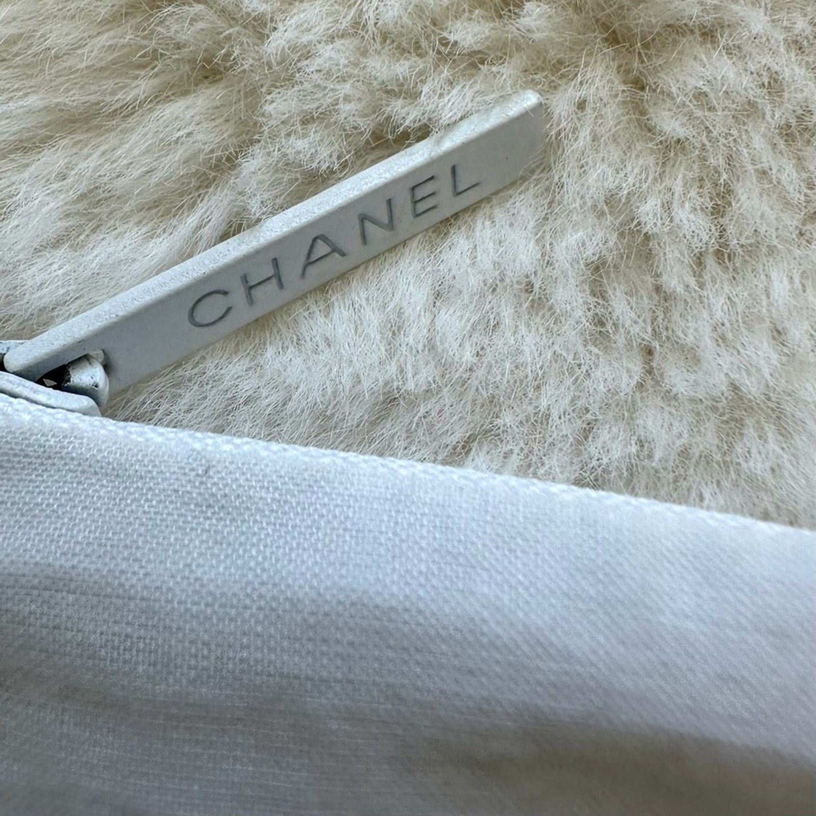 Chanel CHANEL sweater dress size 44FR or XXL Authentic Retail 2800$ Size XXL / US 16-18 / IT 52-54 - 15 Thumbnail