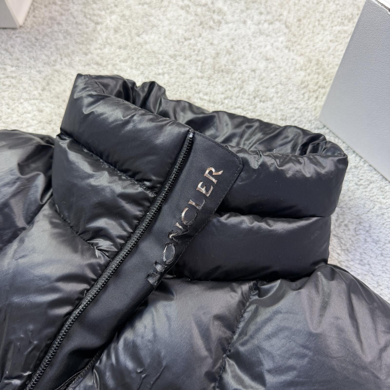 Moncler Moncler Canmore Size 1 Small Size US S / EU 44-46 / 1 - 4 Thumbnail