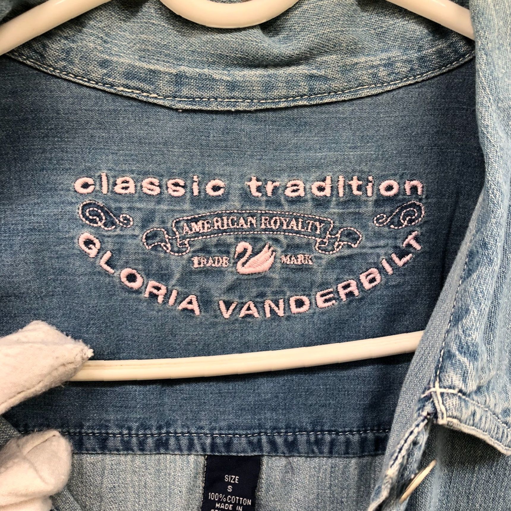 Gloria Vanderbilt VINTAGE Gloria Vanderbilt Chambray Denim Shirt Womens S Blue Short Sleeve Button-Up Tunic Bohemian Western Size S / US 4 / IT 40 - 7 Thumbnail