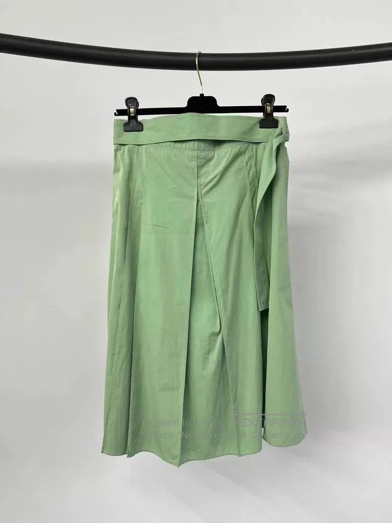 Loro Piana Loro Piana Green Skirt Size 27" / US 4 / IT 40 - 2 Thumbnail