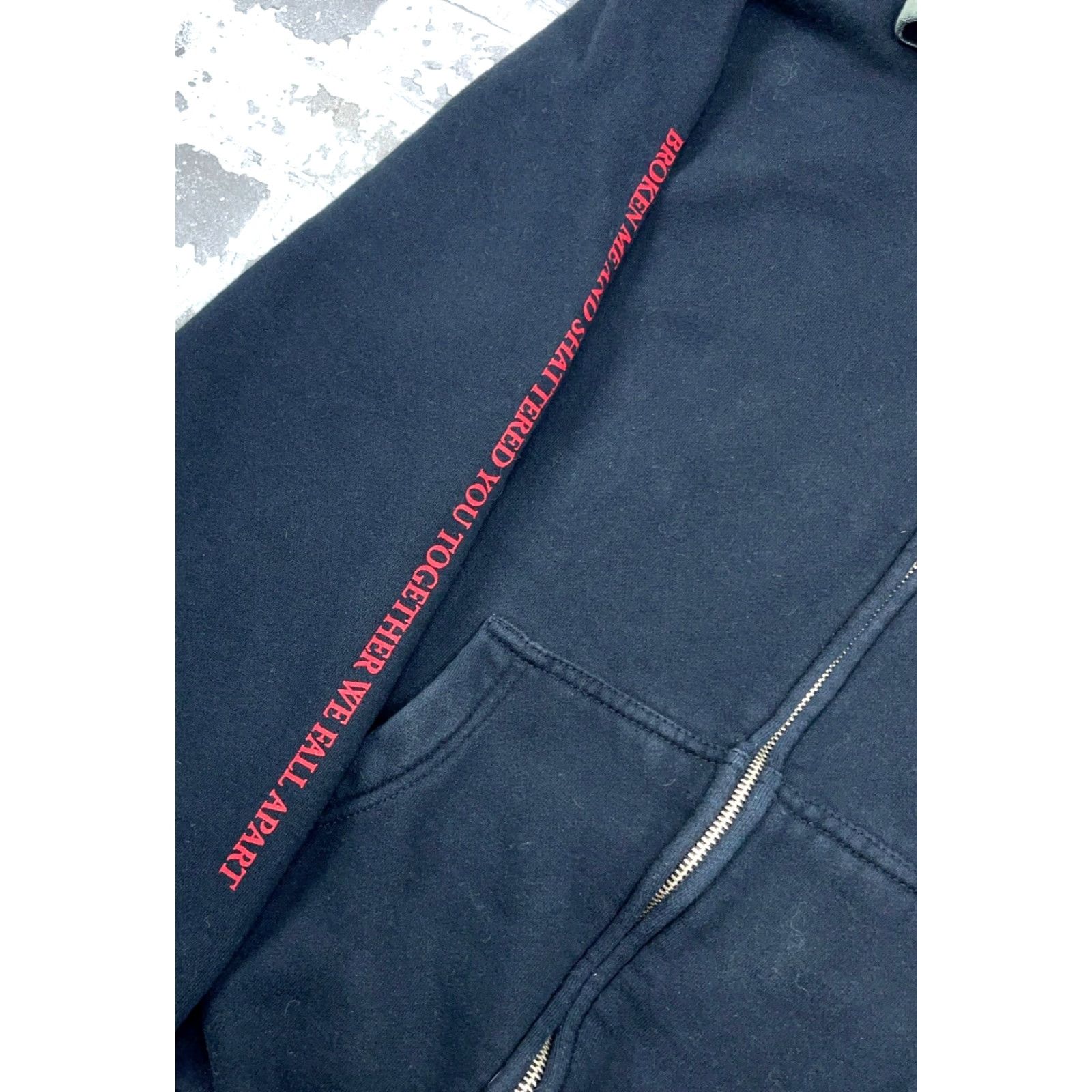 Vintage VINTAGE Converge Hoodie Men Small Black Sweatshirt Jacket Y2K Cyber Punk Band Size US S / EU 44-46 / 1 - 6 Thumbnail