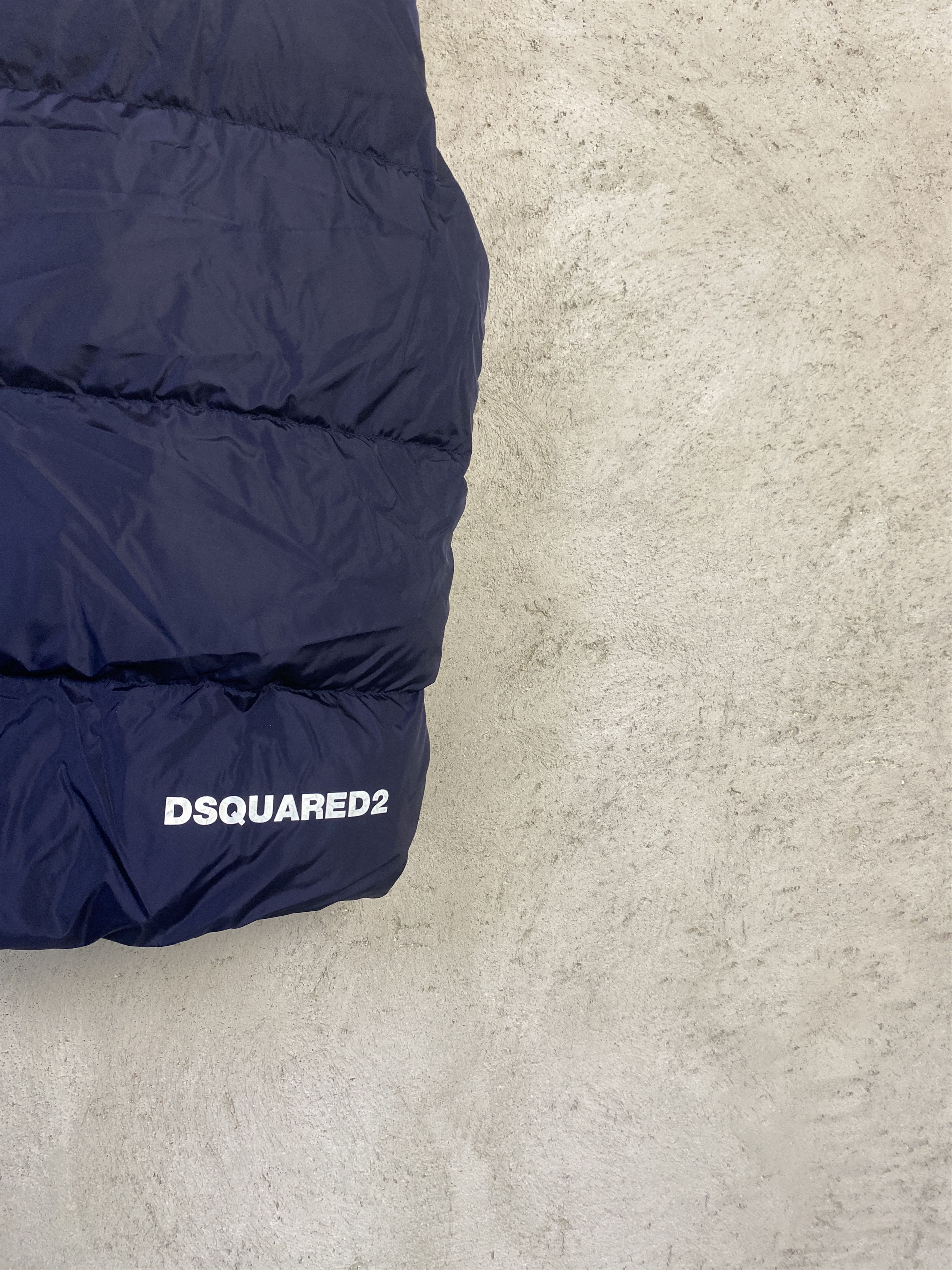 Dsquared2 Dsquared2 rear logo hooded puffer jacket vest Size US S / EU 44-46 / 1 - 4 Thumbnail