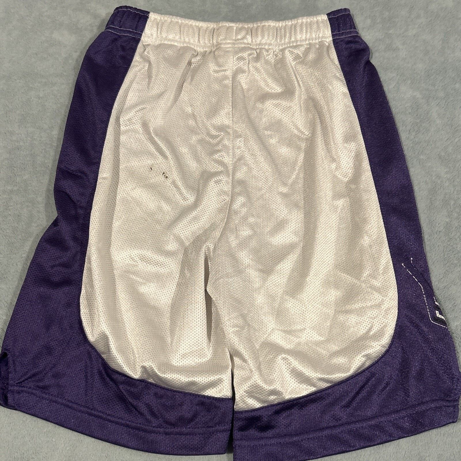 Reebok 2000s Shinny Dazzle Mesh Shorts Boys Medium 22x7 NBA Reebok Size US 26 / EU 42 - 1 Thumbnail