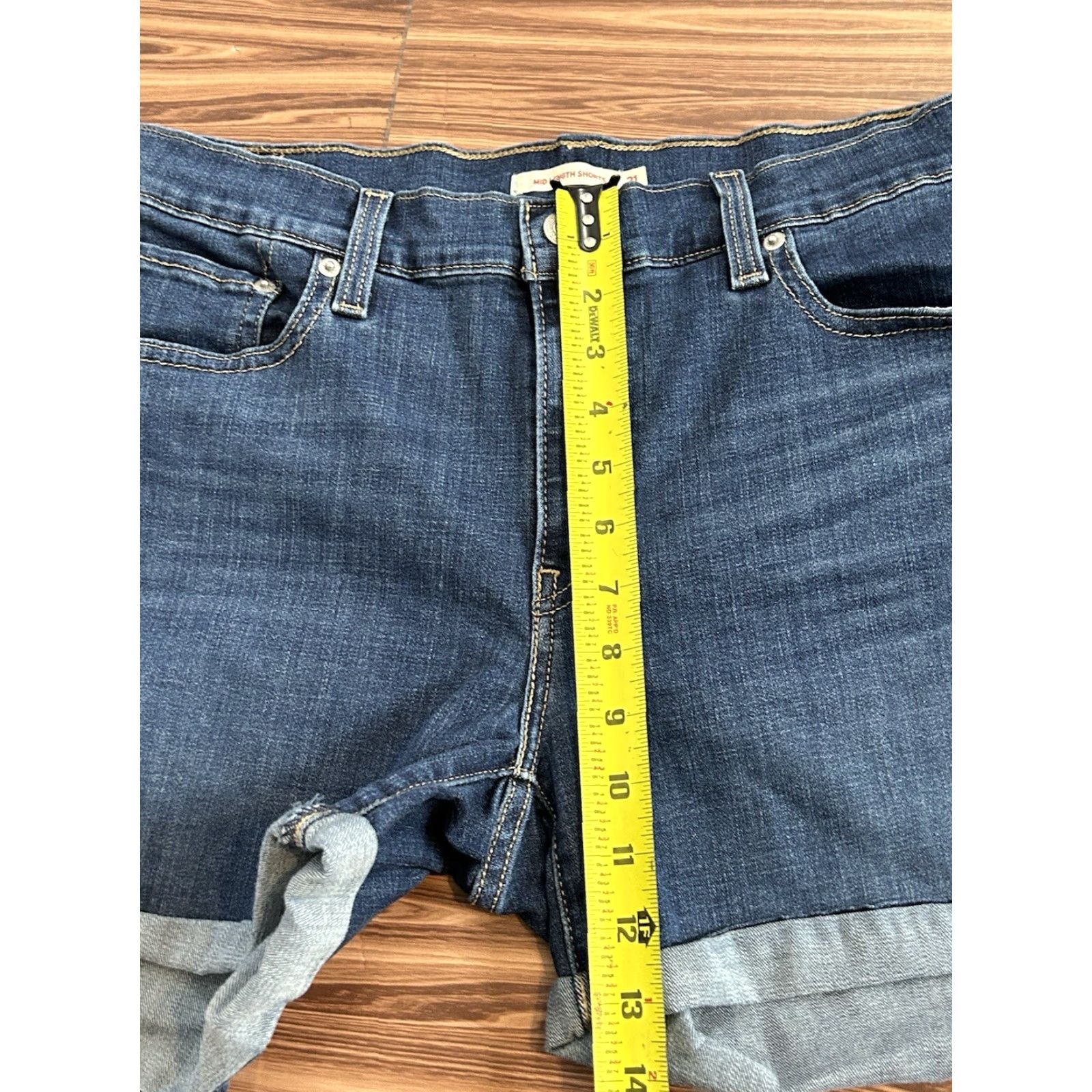 Levi's Womens Levi's Bermuda Shorts Flat Front Denim 31 Dark Blue Mid Rise Short Jeans Size 31 Womens Size 24" / US 00 / IT 34 - 4 Thumbnail