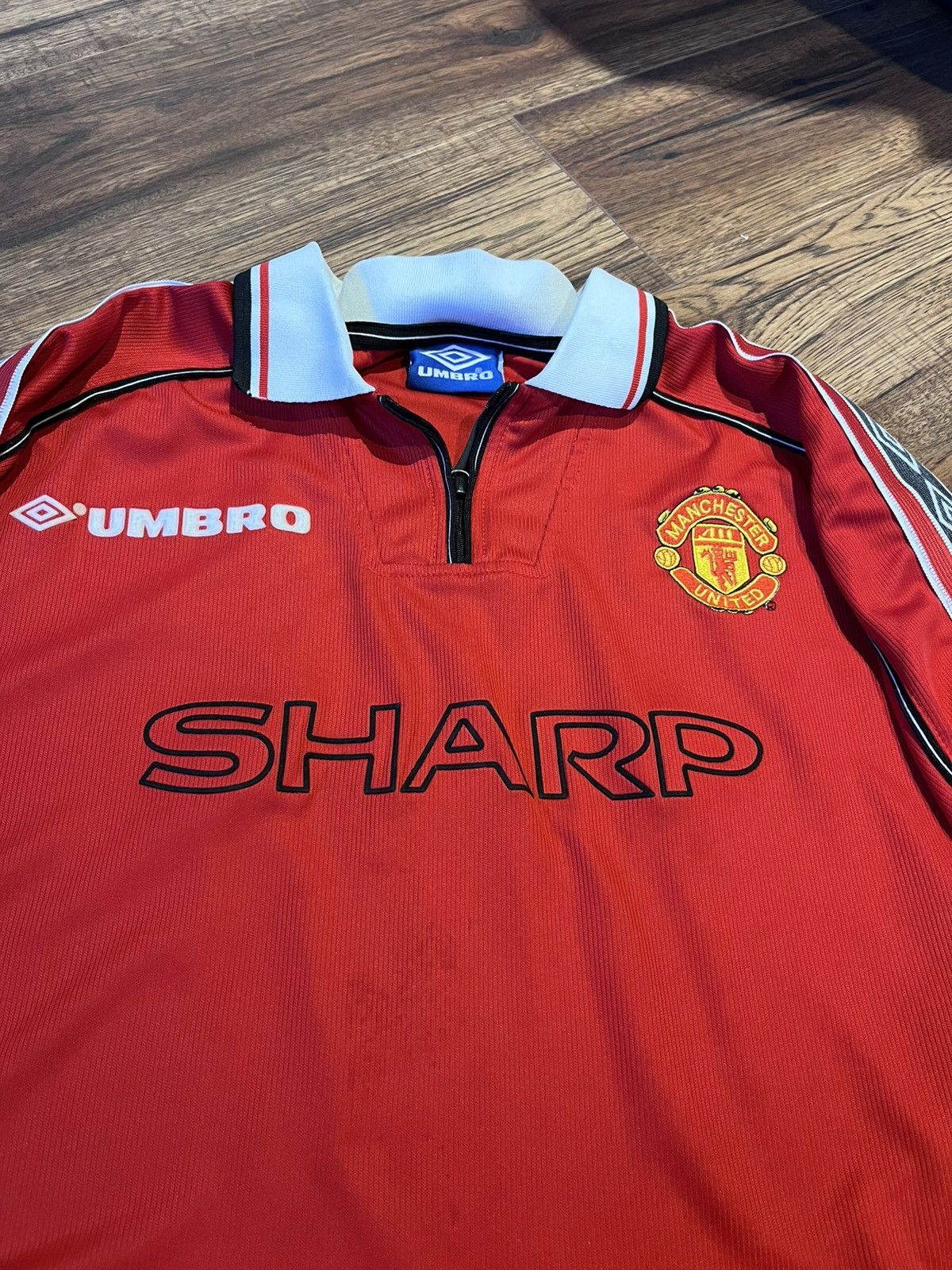 Umbro × Vintage Vintage Umbro David Beckham 1996 Manchester United Kit Size US L / EU 52-54 / 3 - 3 Thumbnail