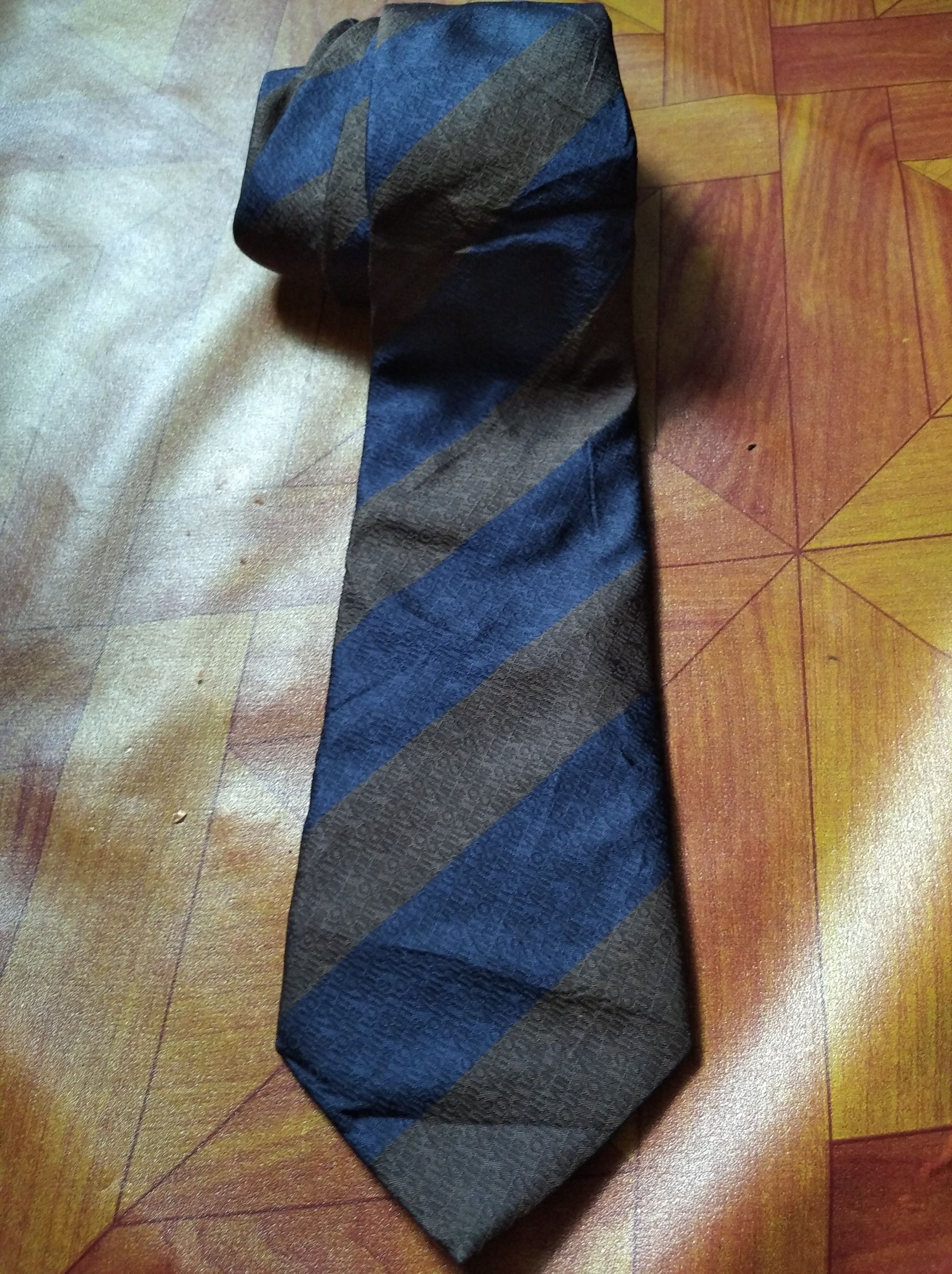 Louis Vuitton Louis Vuitton LV Logo Monogram Silk Tie Size ONE SIZE - 2 Thumbnail