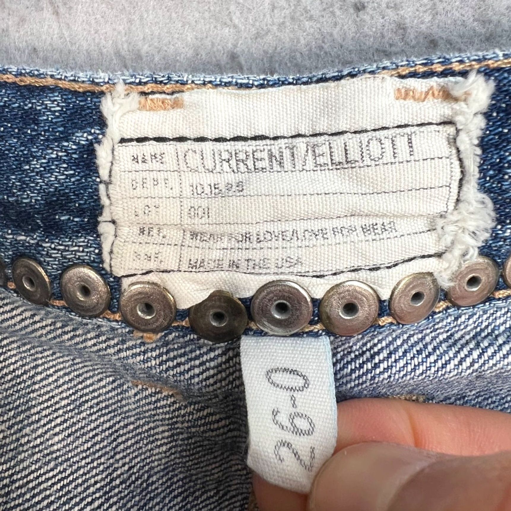 Vintage VINTAGE Current/Elliott Womens 26 Boyfriend Shorts Denim Blue Studded Slim Fit 30" W 1.5" Inseam Womens Size 26" / US 2 / IT 38 - 3 Thumbnail