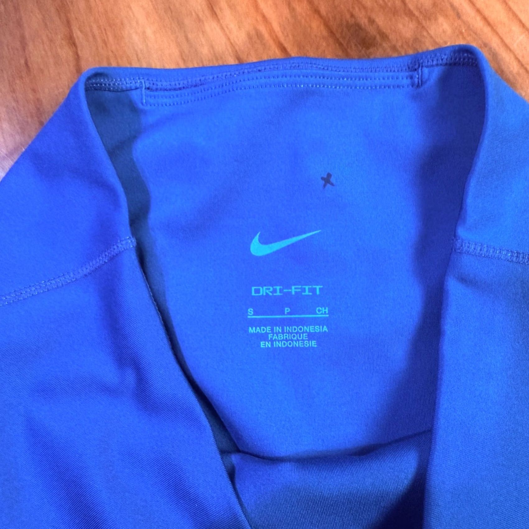 Nike Nike Go Leggings Shirt? Size 42" / US 20 - 4 Thumbnail