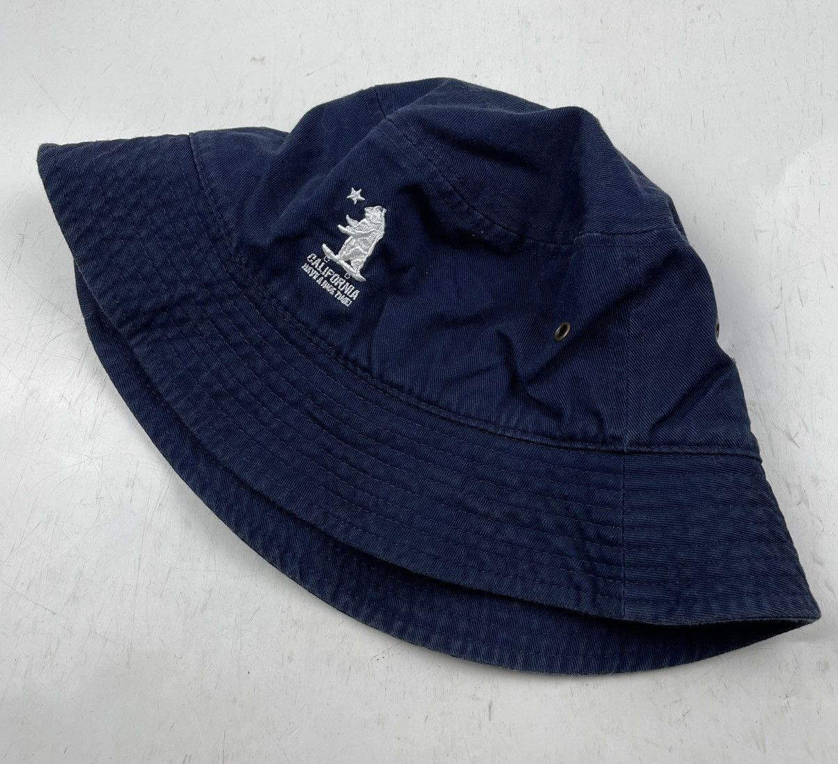 Japanese Brand california republic bucket hat tc42 Size ONE SIZE - 2 Thumbnail
