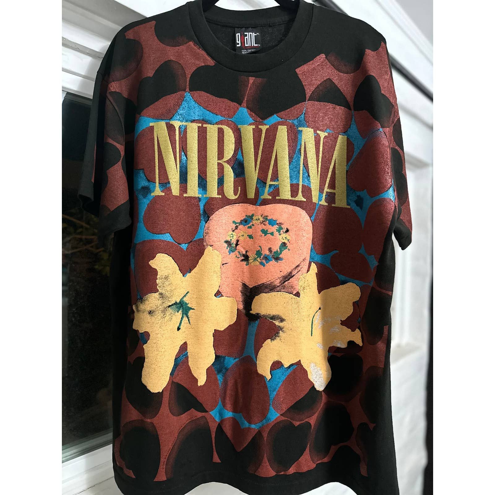 Giant Nirvana Heart Shaped Box Vintage Reprint Tshirt Giant Tag