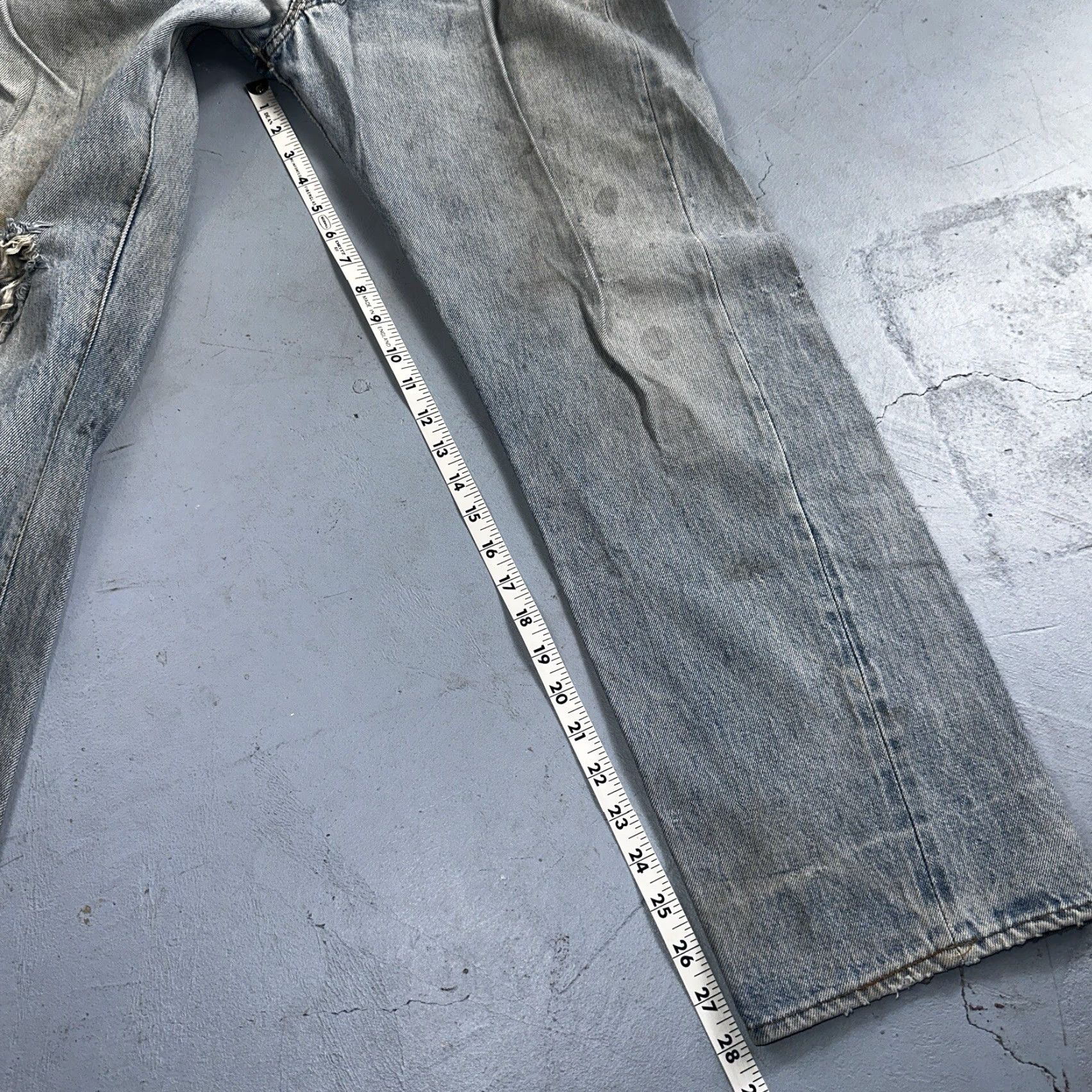 Levi's VINTAGE Levi's 501 Jeans 36x31 Light Wash USA Redline Selvedge 80s 90s 70s 501 XX Men Jeans Straight Distressed Classic Size US 36 / EU 52 - 7 Thumbnail