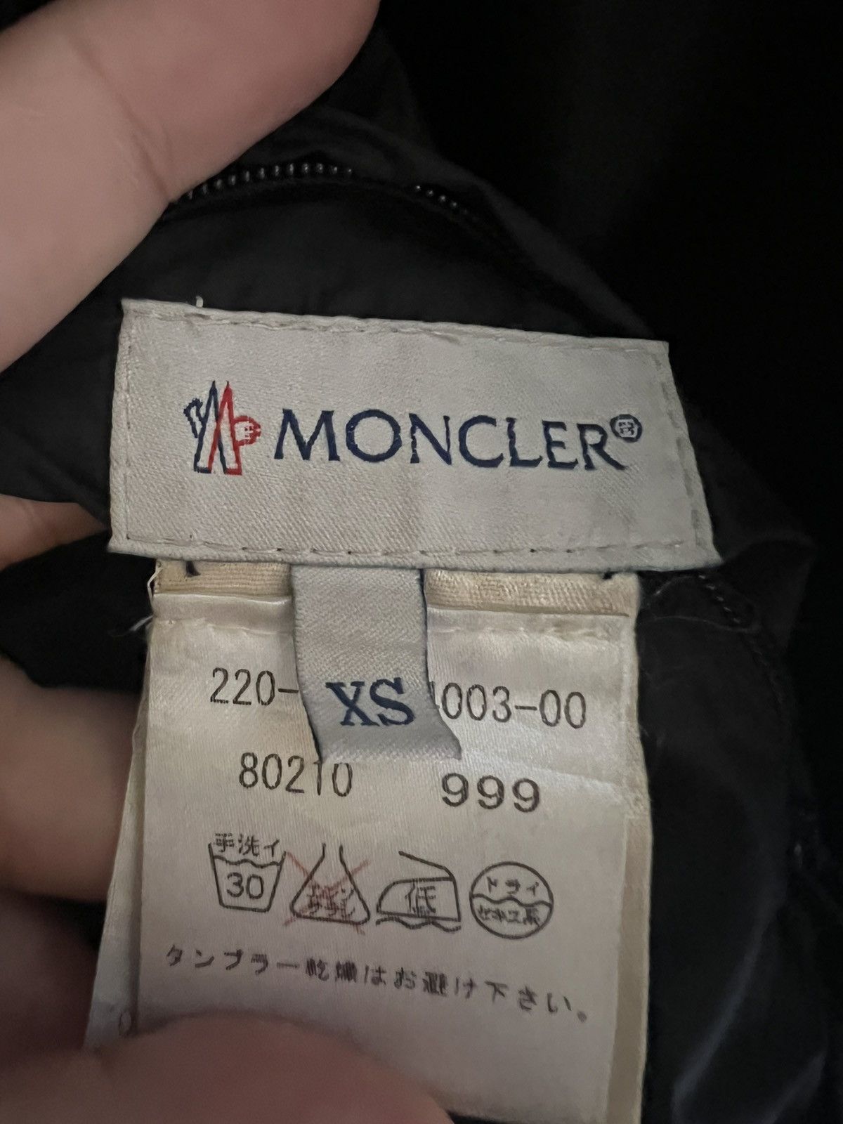 Moncler Moncler Jacket – Classic Luxury Designer Outerwear Size US XS / EU 42 / 0 - 21 Thumbnail