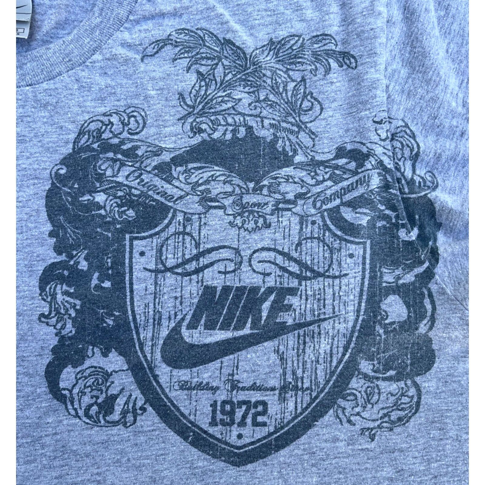Nike VINTAGE Nike Men's T-Shirt L Gray Graphic Y2K 90s Sports Logo Crew Neck Short Sleeve Shirts Mens Size US L / EU 52-54 / 3 - 3 Thumbnail