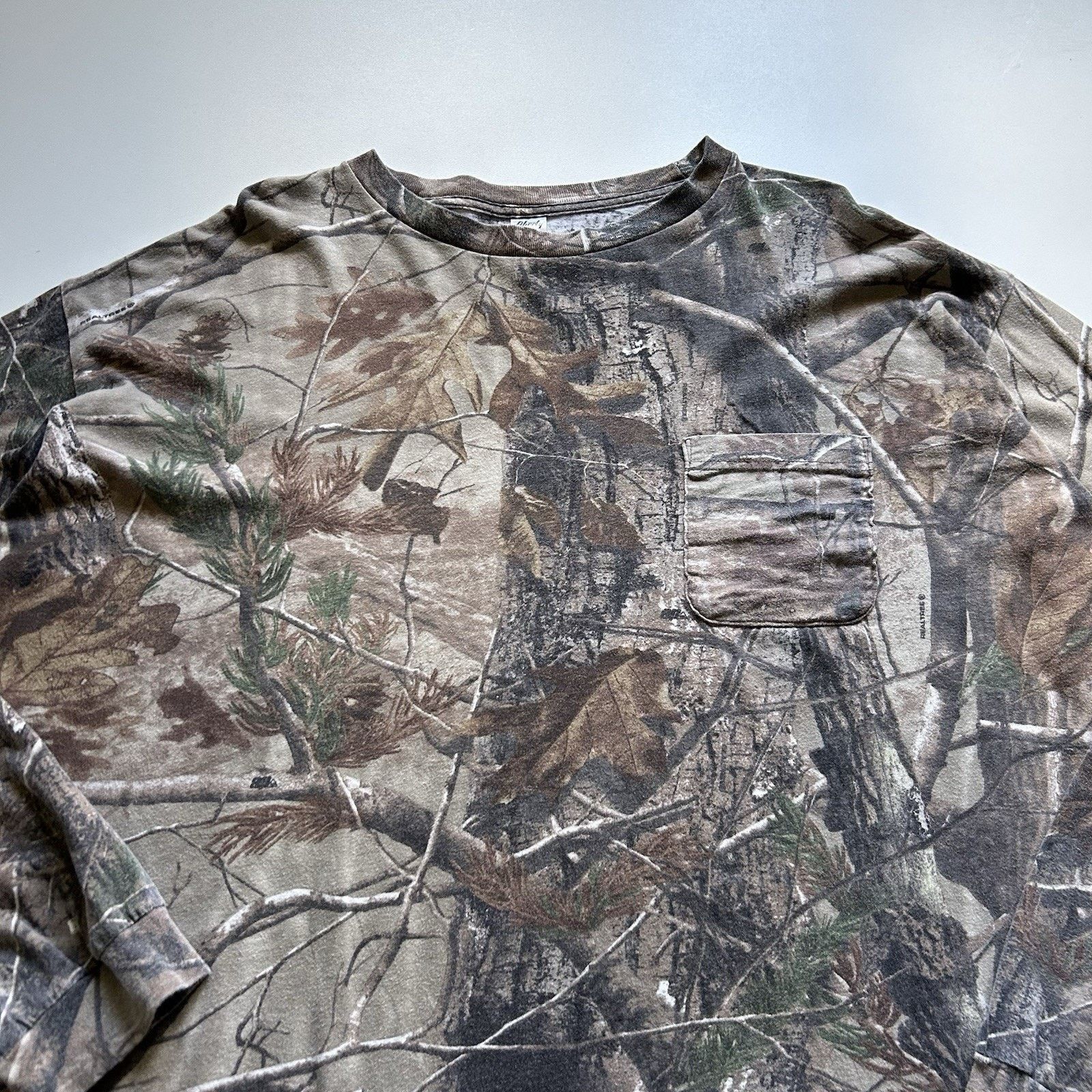 Realtree Vintage Realtree Camo Pocket T Shirt Long Sleeve 3XL Y2K Size US XXL / EU 58 / 5 - 2 Thumbnail
