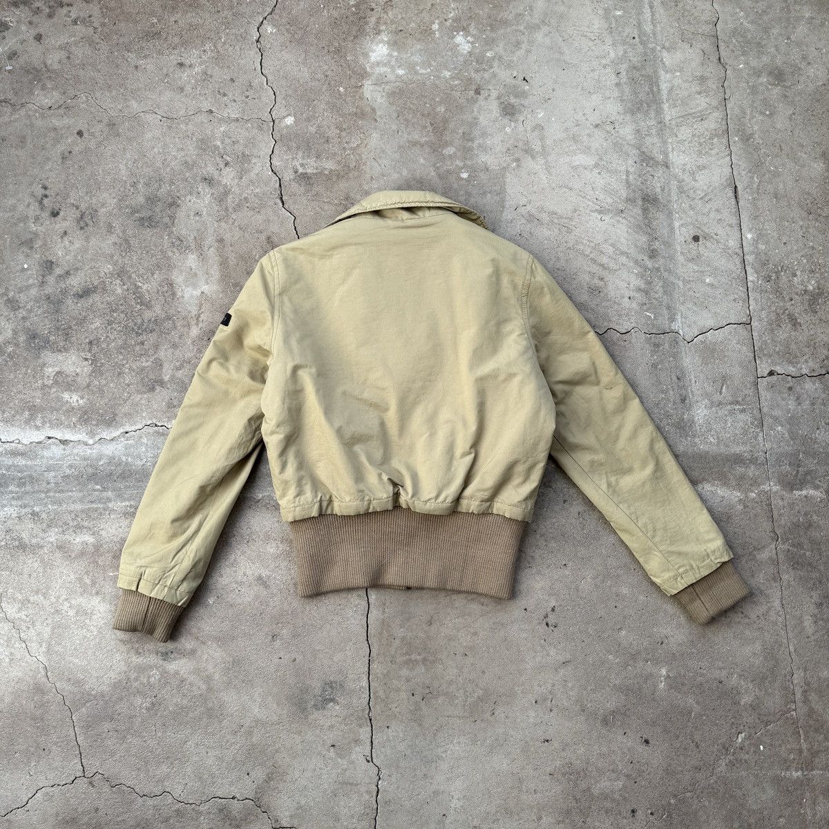 Peuterey × Vintage Peuterey Bomber Nylon Jacket Cream Size L / US 10 / IT 46 - 2 Thumbnail