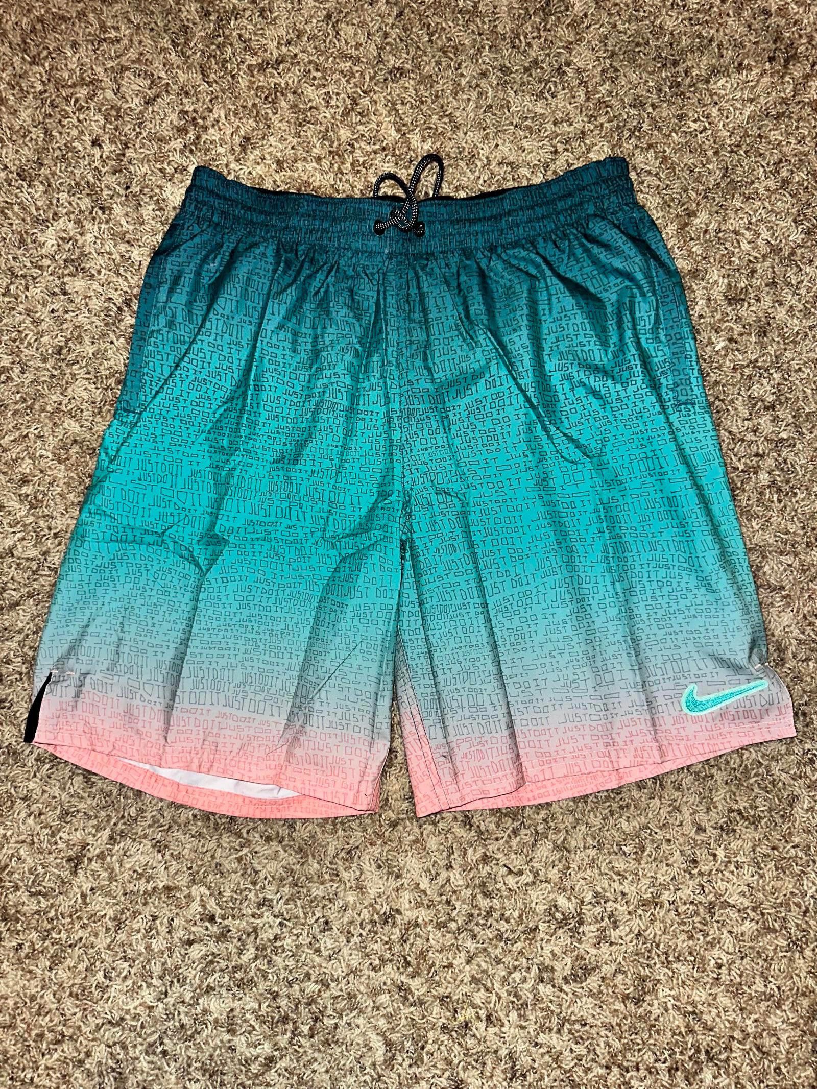 Nike Nike Swim Men's JDI Fade 9" Volley Shorts Bleached Coral Size US 34 / EU 50 - 1 Thumbnail
